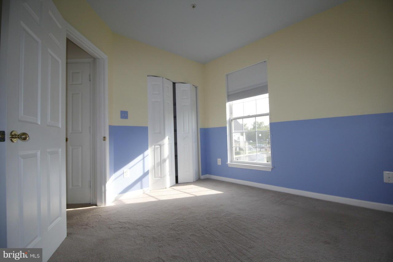 SOUTH RIDING - Residential Lease