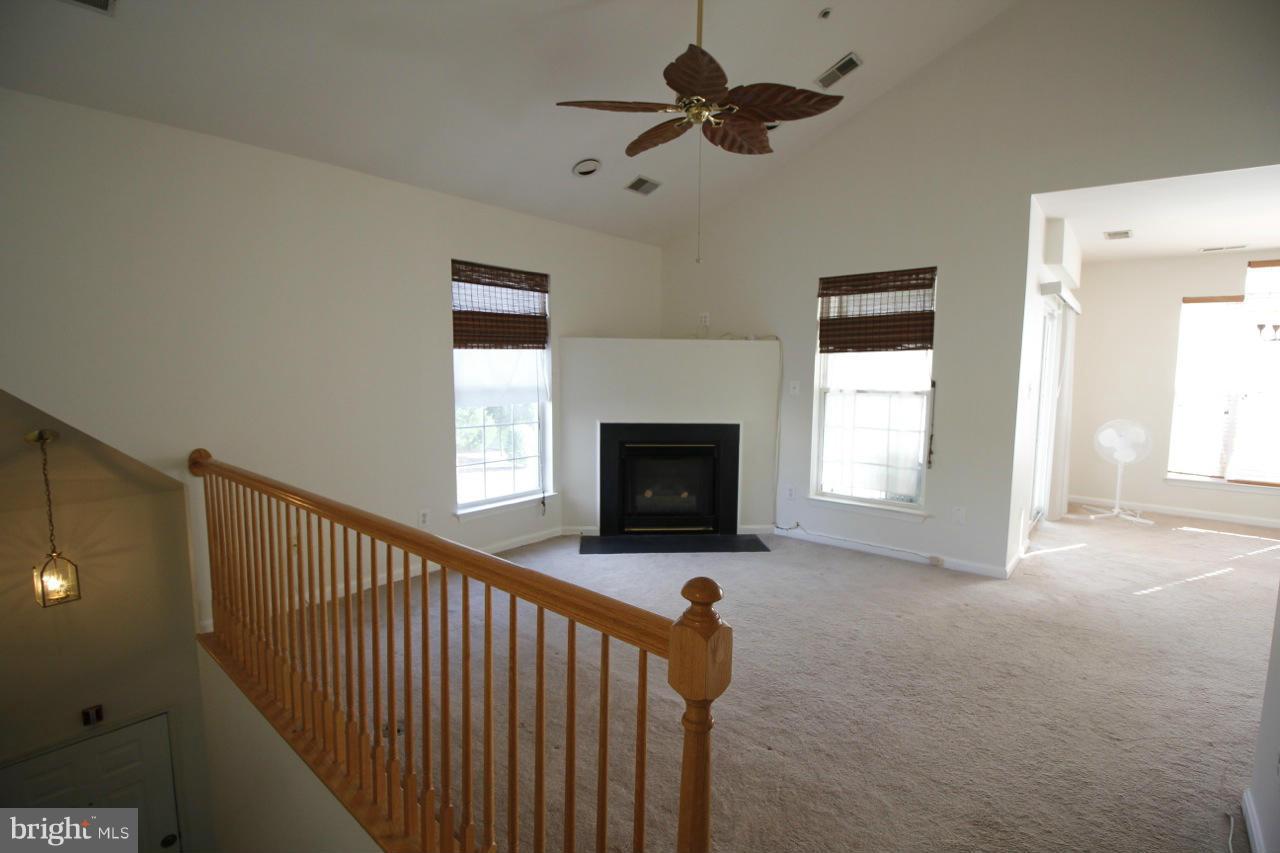 SOUTH RIDING - Residential Lease