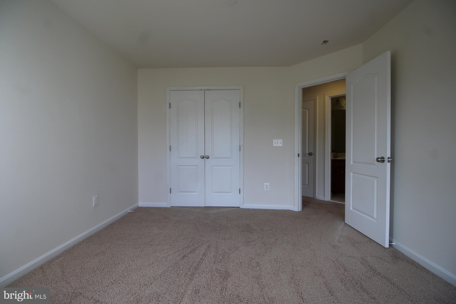 BRAMBLETON OVERLOOK - Residential Lease