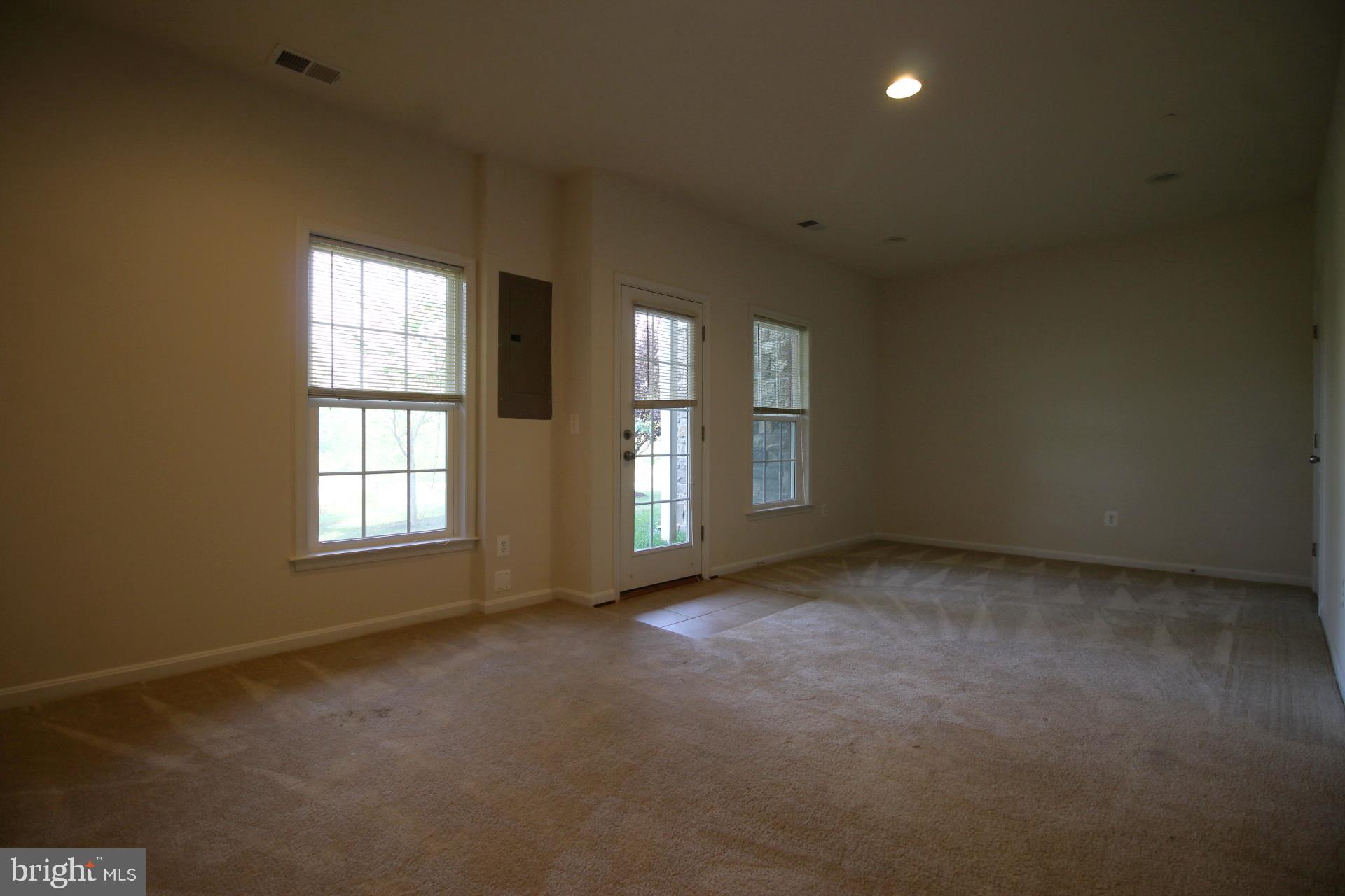 BRAMBLETON OVERLOOK - Residential Lease