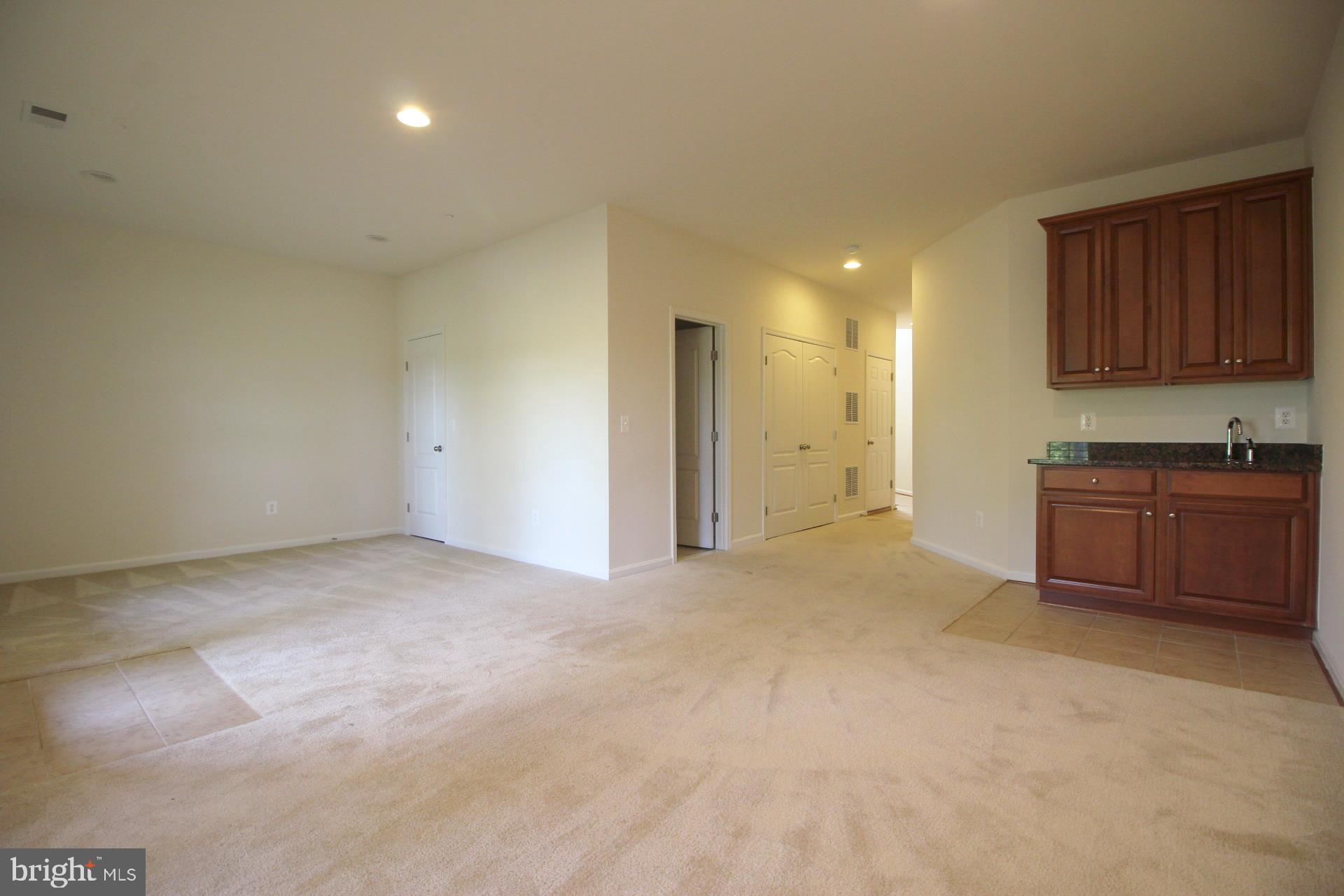 BRAMBLETON OVERLOOK - Residential Lease