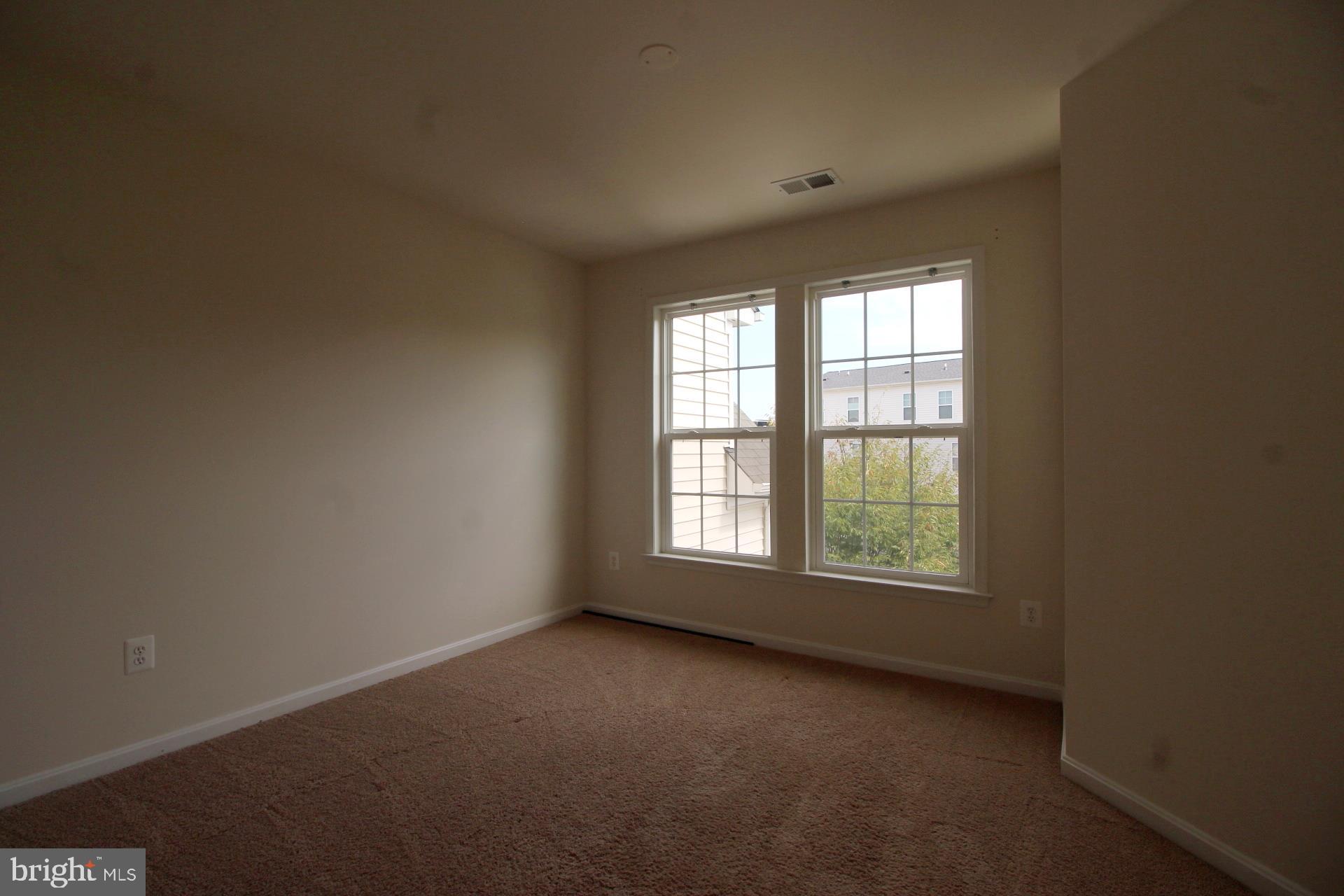 BRAMBLETON OVERLOOK - Residential Lease