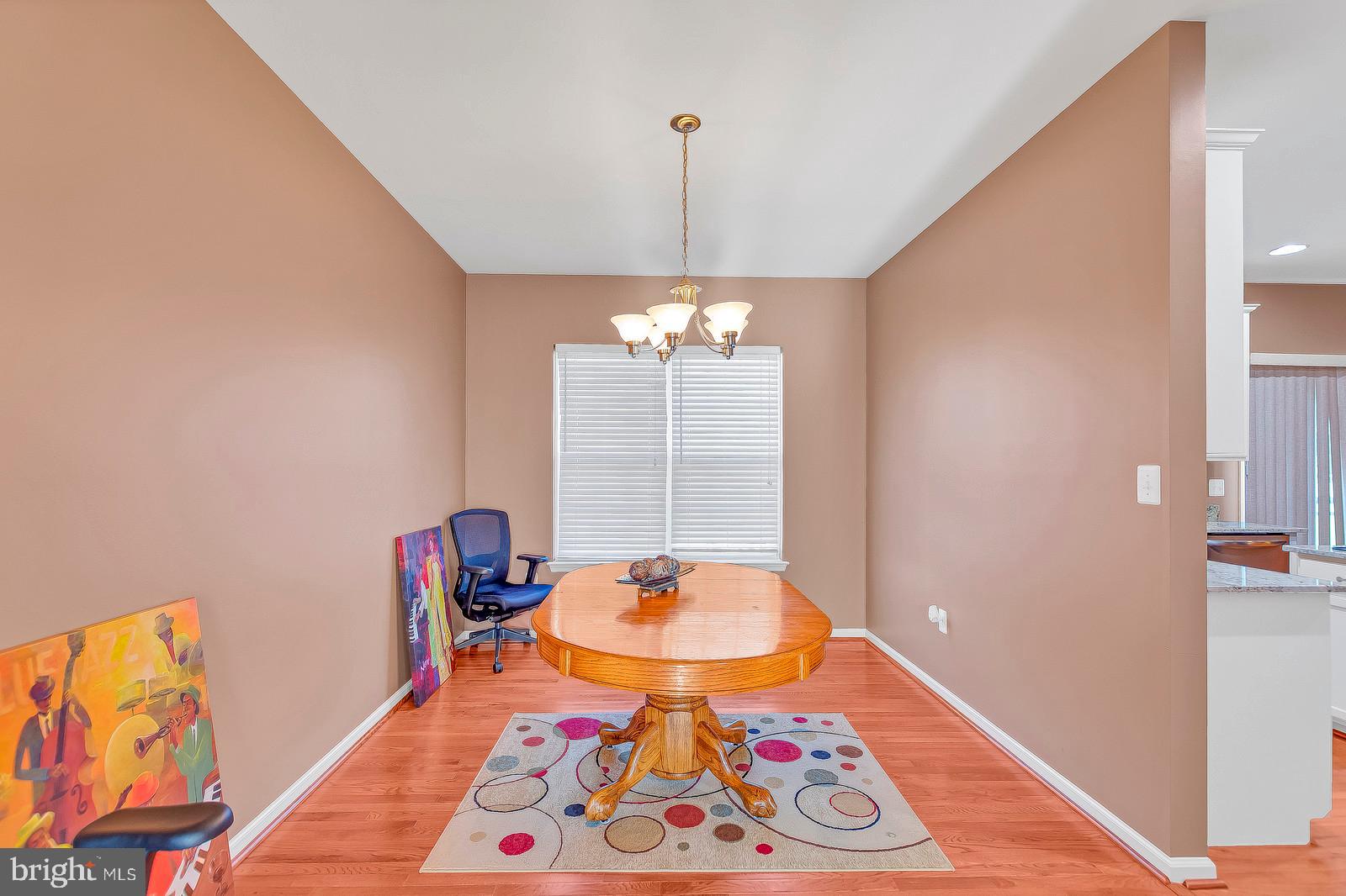 WESTBURY PUB - Residential