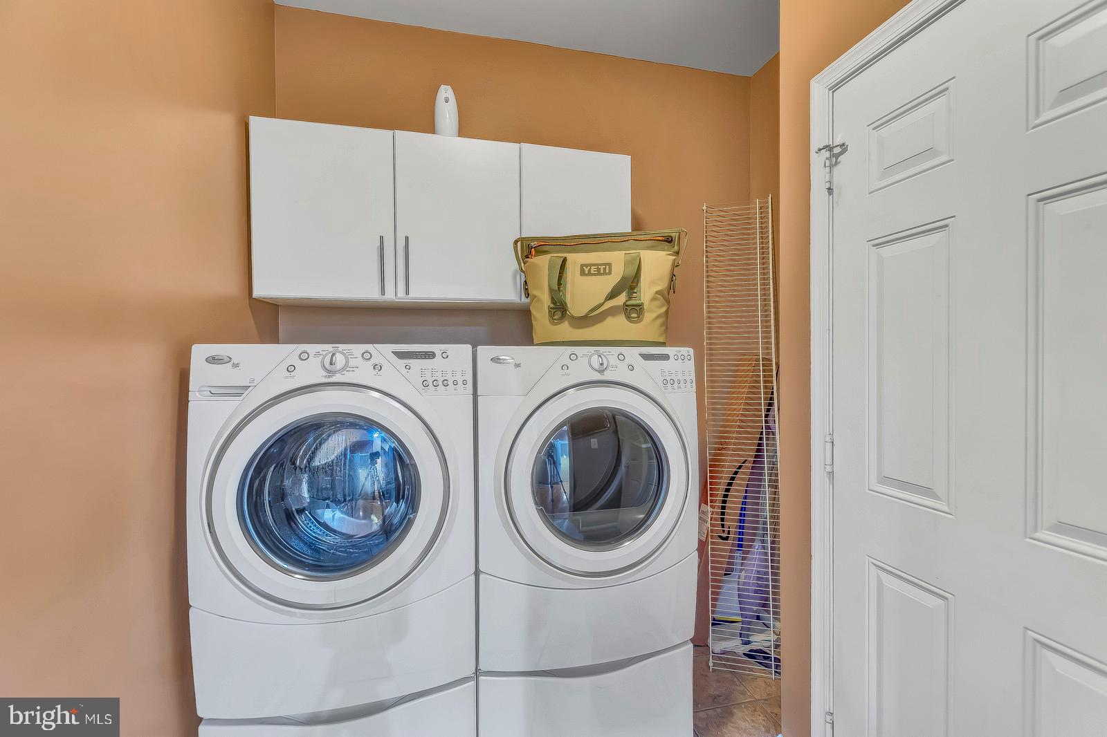 WESTBURY PUB - Residential