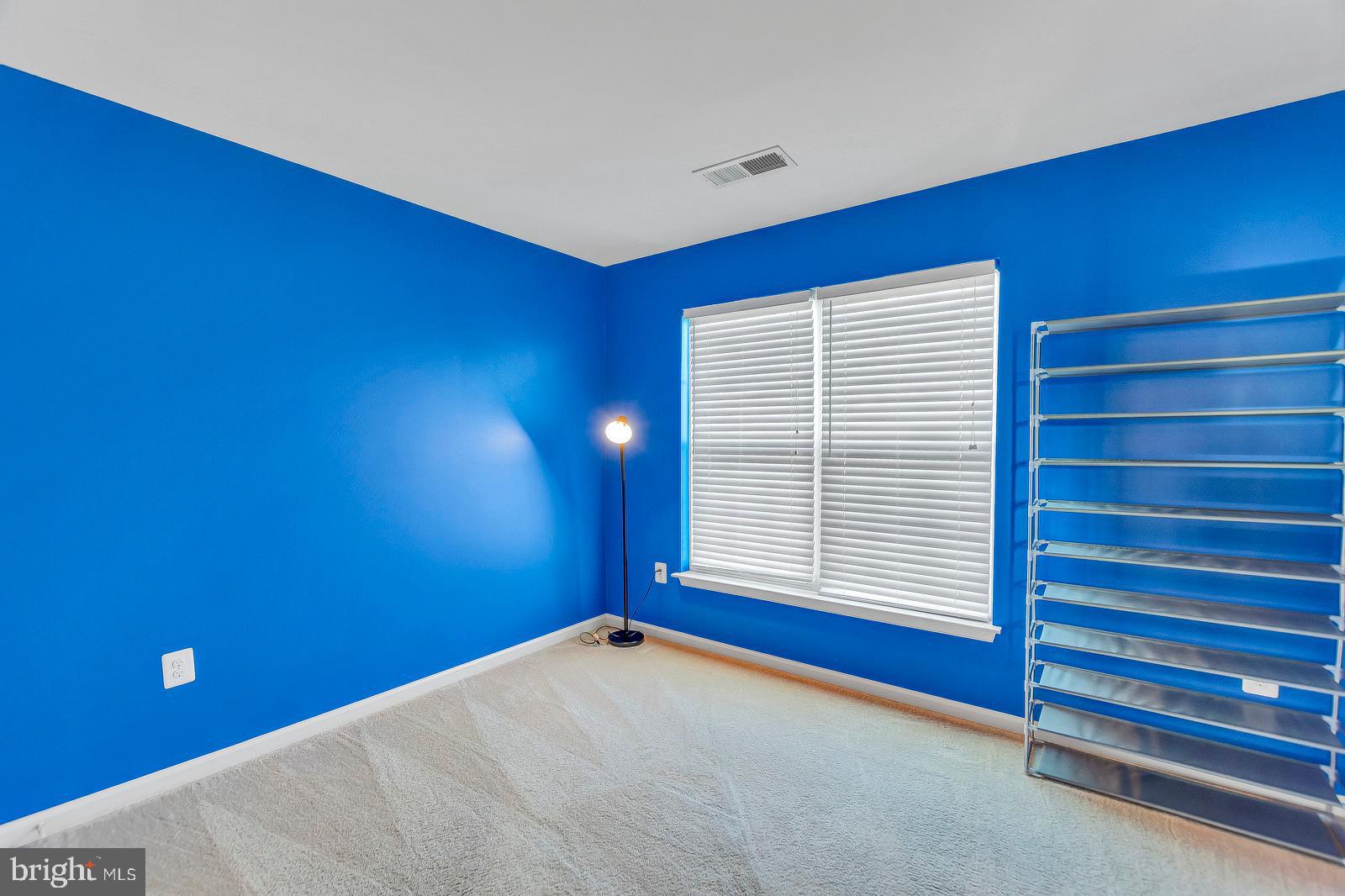 WESTBURY PUB - Residential