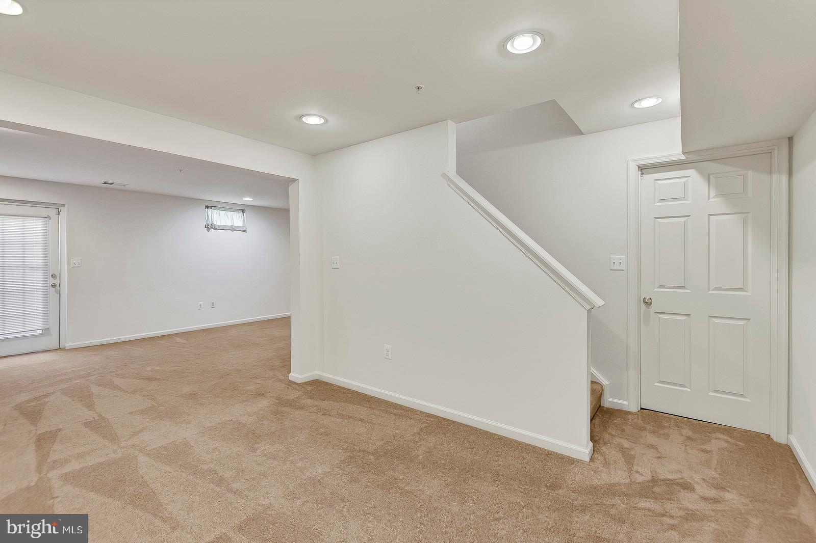 WESTBURY PUB - Residential