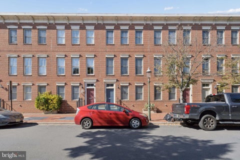 Condo For Sale - 147 Jackson Street<br/> TRENTON, NJ 08611