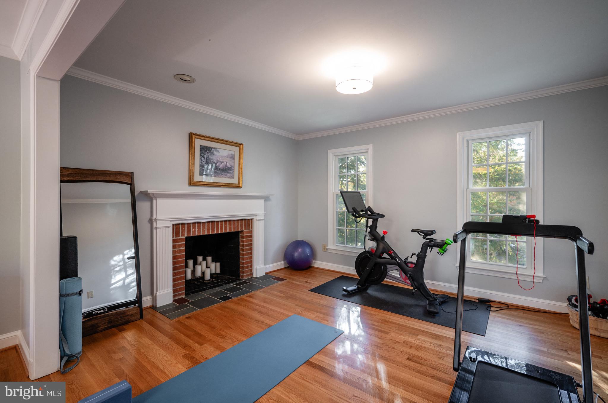 WELLINGTON WOODS - Residential