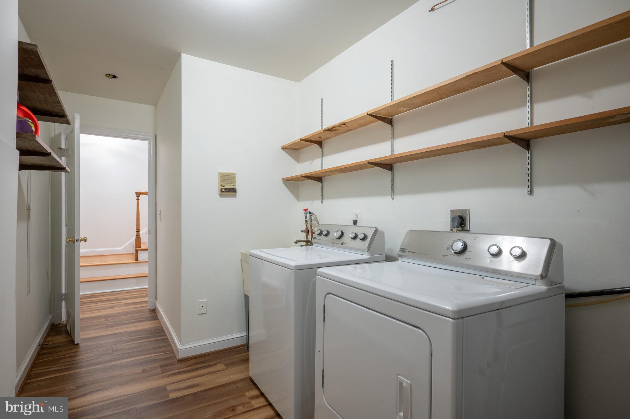 WELLINGTON WOODS - Residential