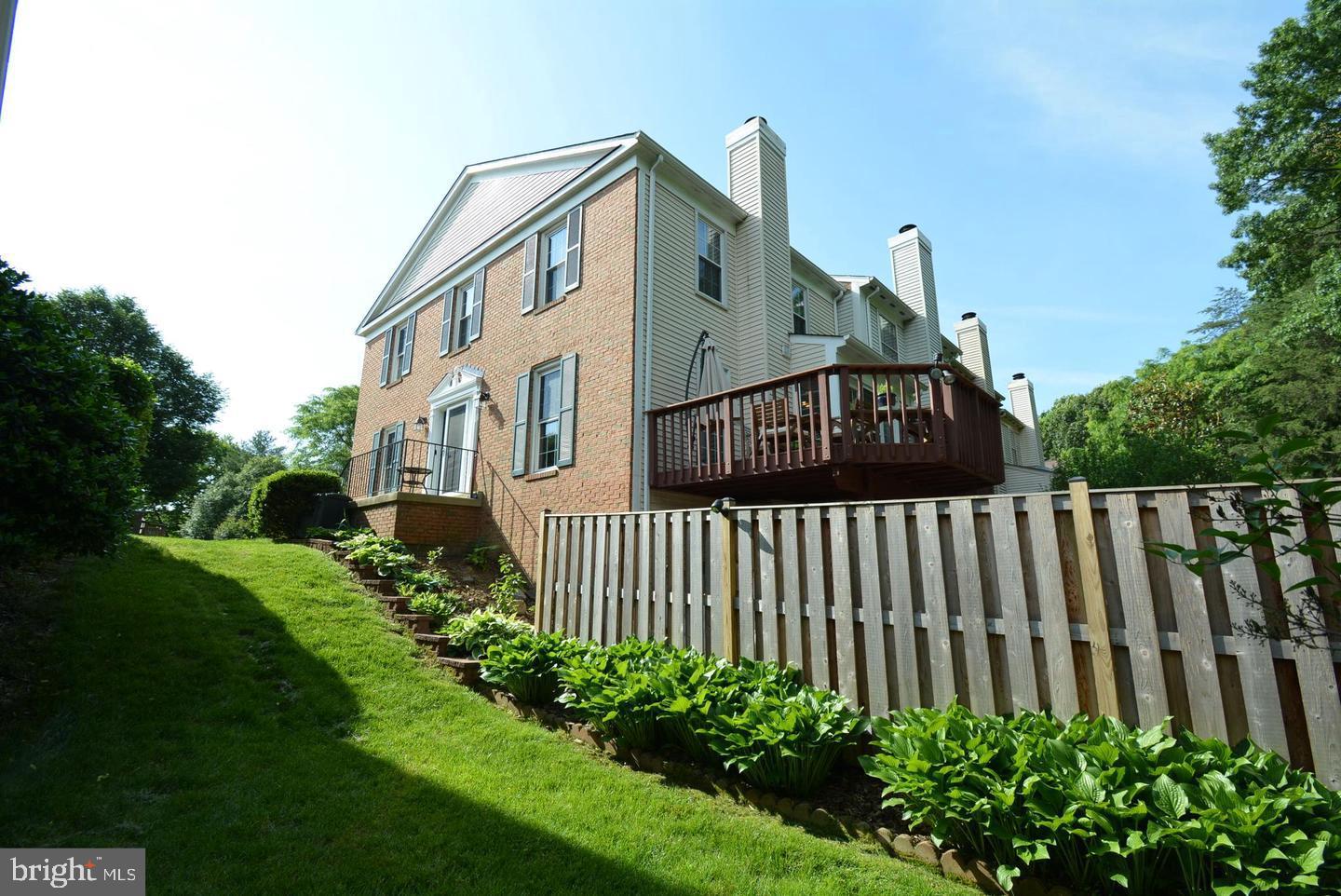 6153 SUMMER PARK LANE