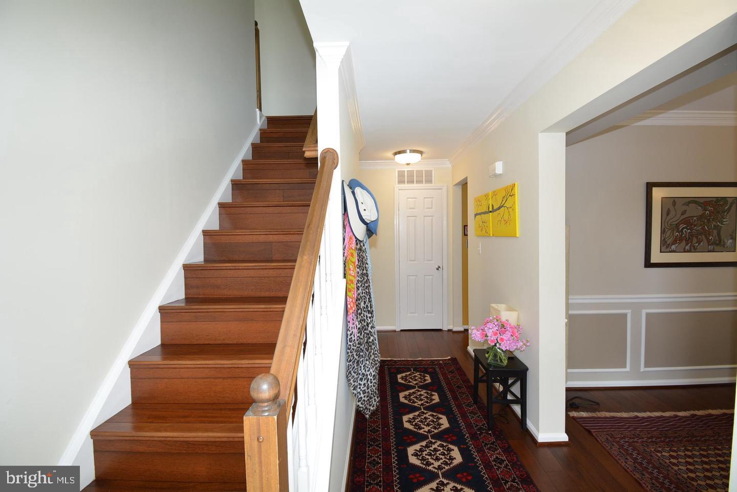 6153 SUMMER PARK LANE