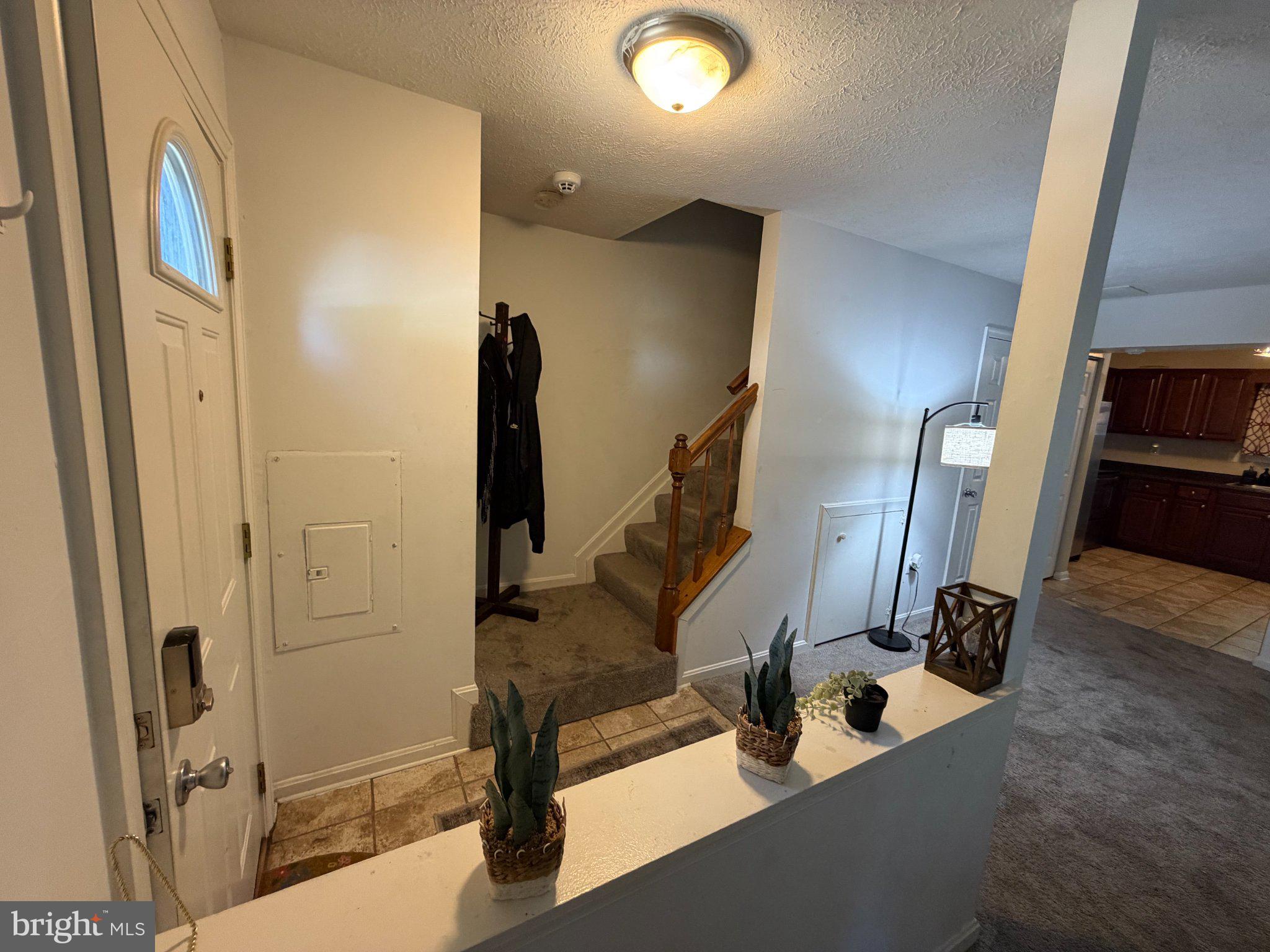32 MEADOWSIDE COURT