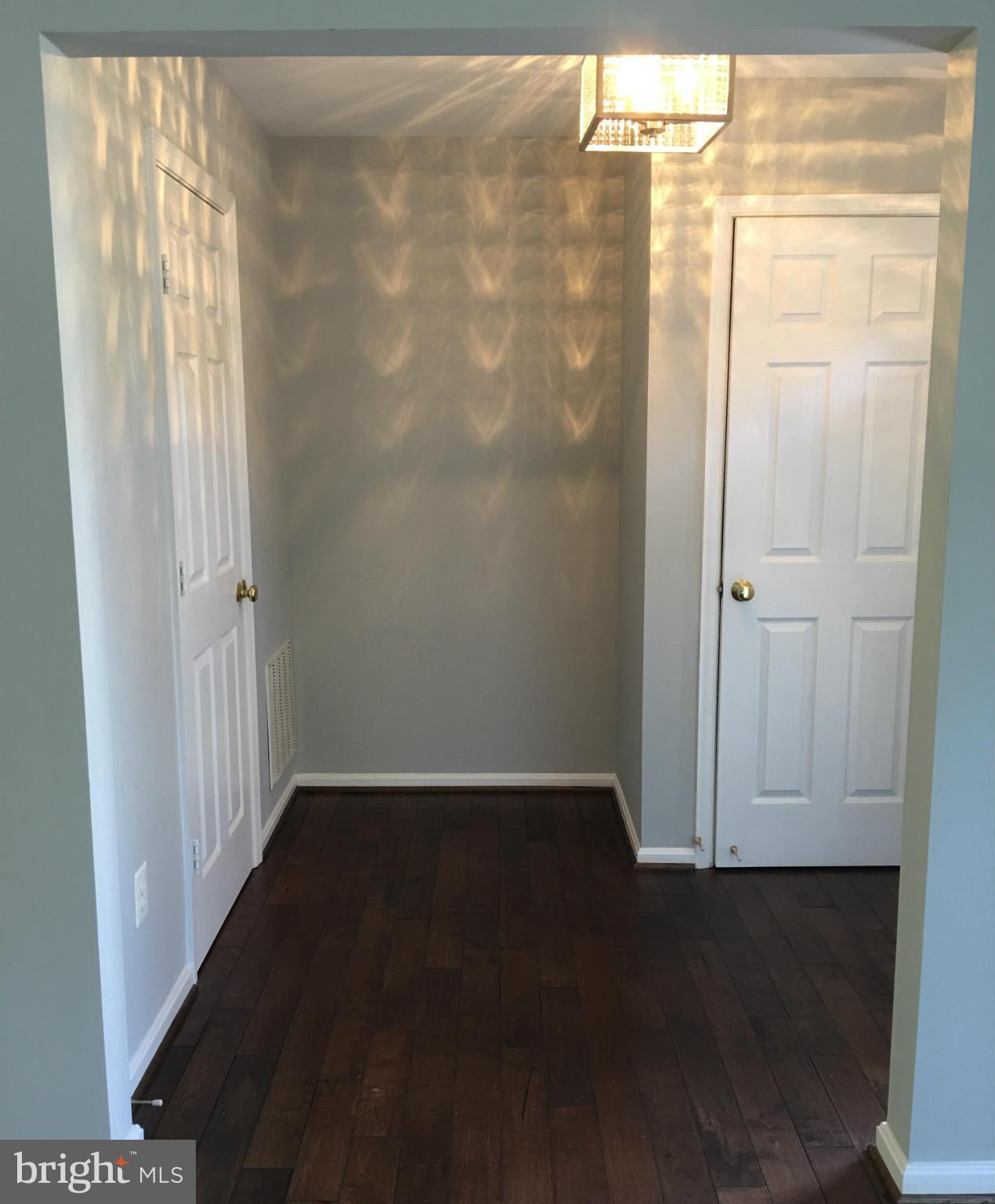 THE VILLAGES OF LYONSFIELD RUN - Residential