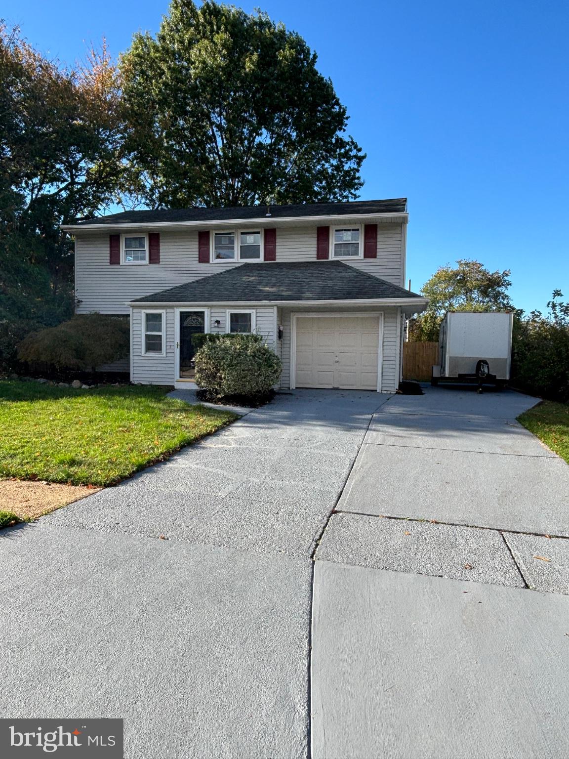 3 MONTERRY DRIVE