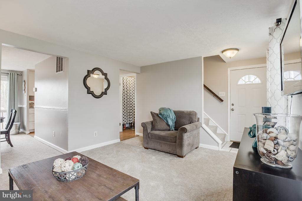 HALLFIELD MANOR - Residential