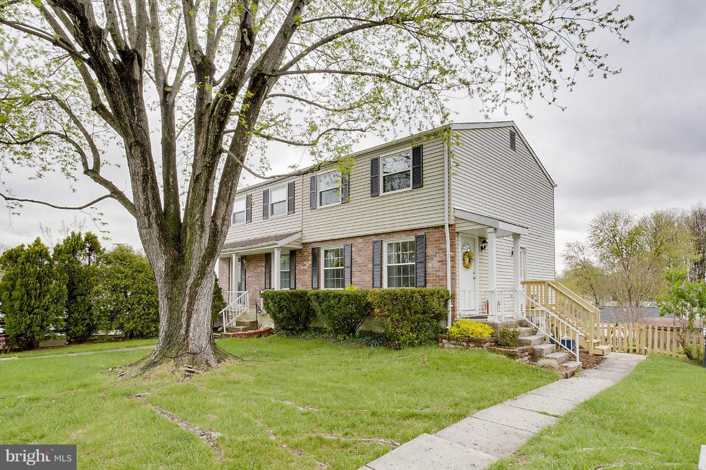 HALLFIELD MANOR - Residential