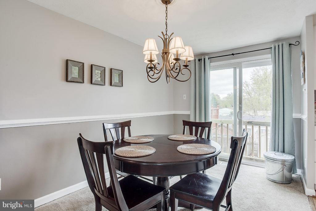 HALLFIELD MANOR - Residential