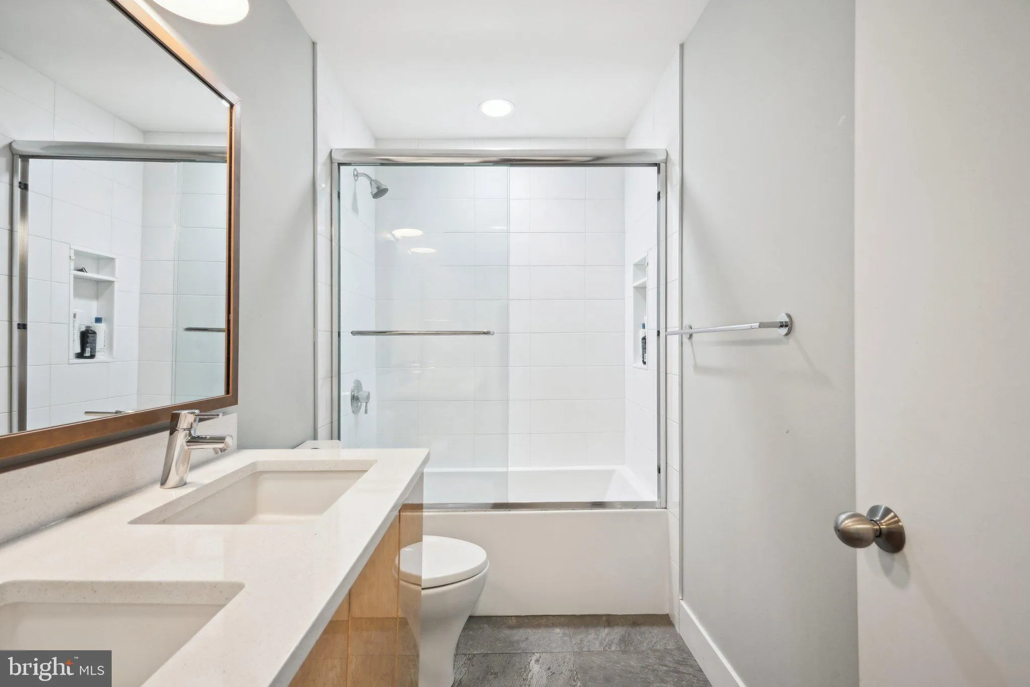 Dresher, Pennsylvania 19025, United States, 4 Bedrooms Bedrooms, ,3 BathroomsBathrooms,Residential,Contingent,112543