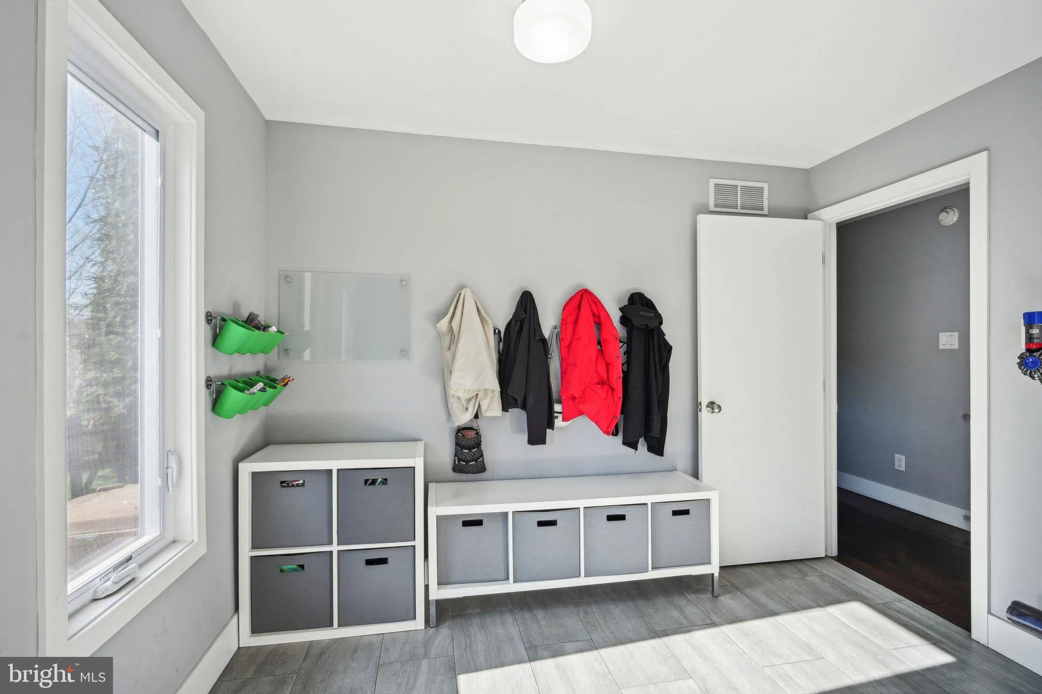 Dresher, Pennsylvania 19025, United States, 4 Bedrooms Bedrooms, ,3 BathroomsBathrooms,Residential,Contingent,112543