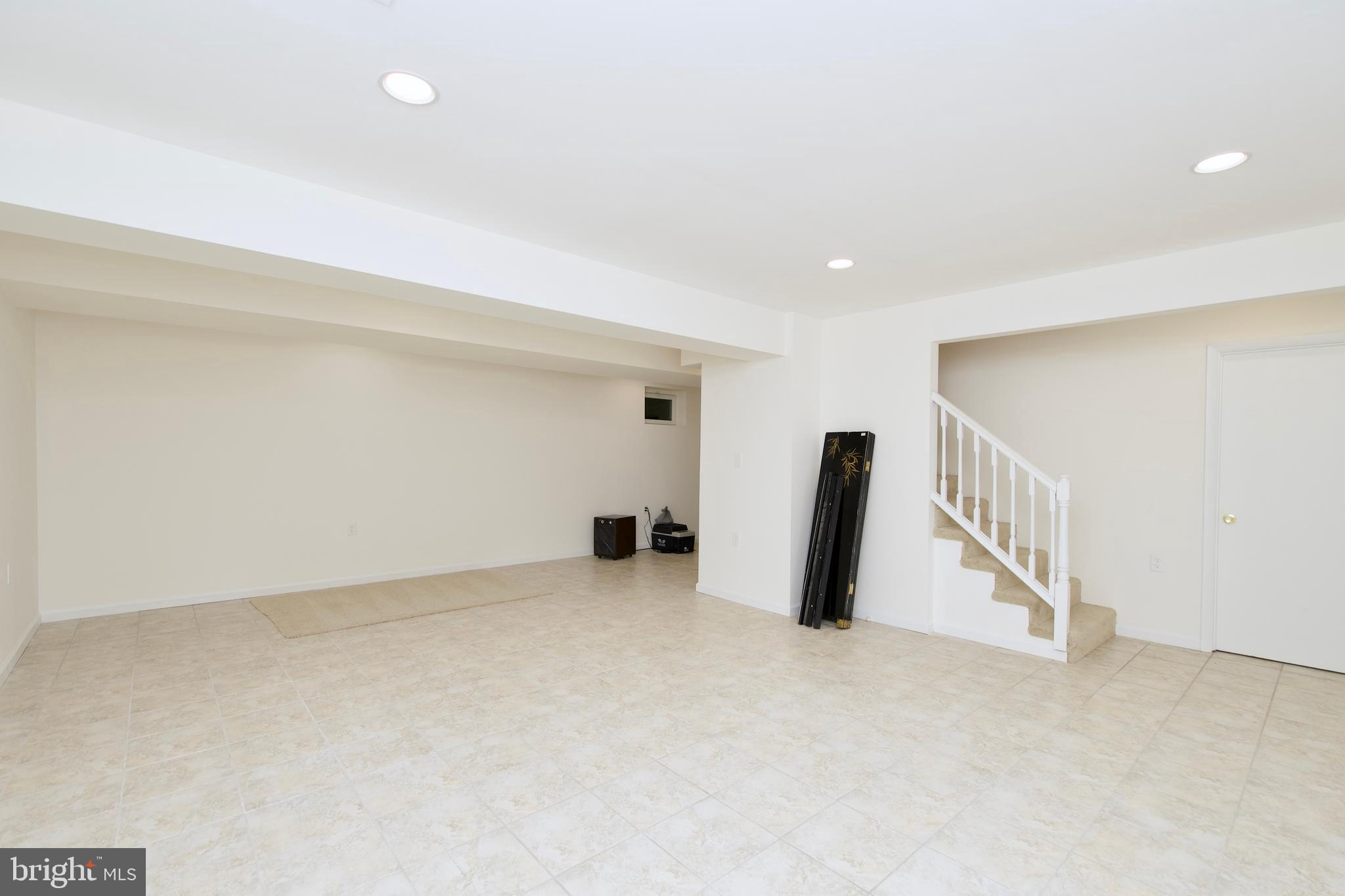 KINGS PARK WEST - Residential