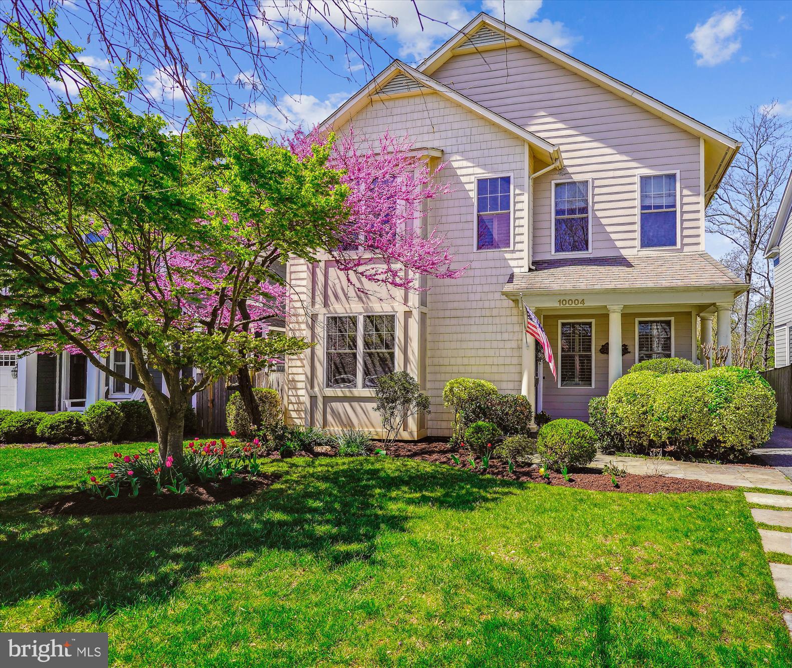 10004 DICKENS AVENUE