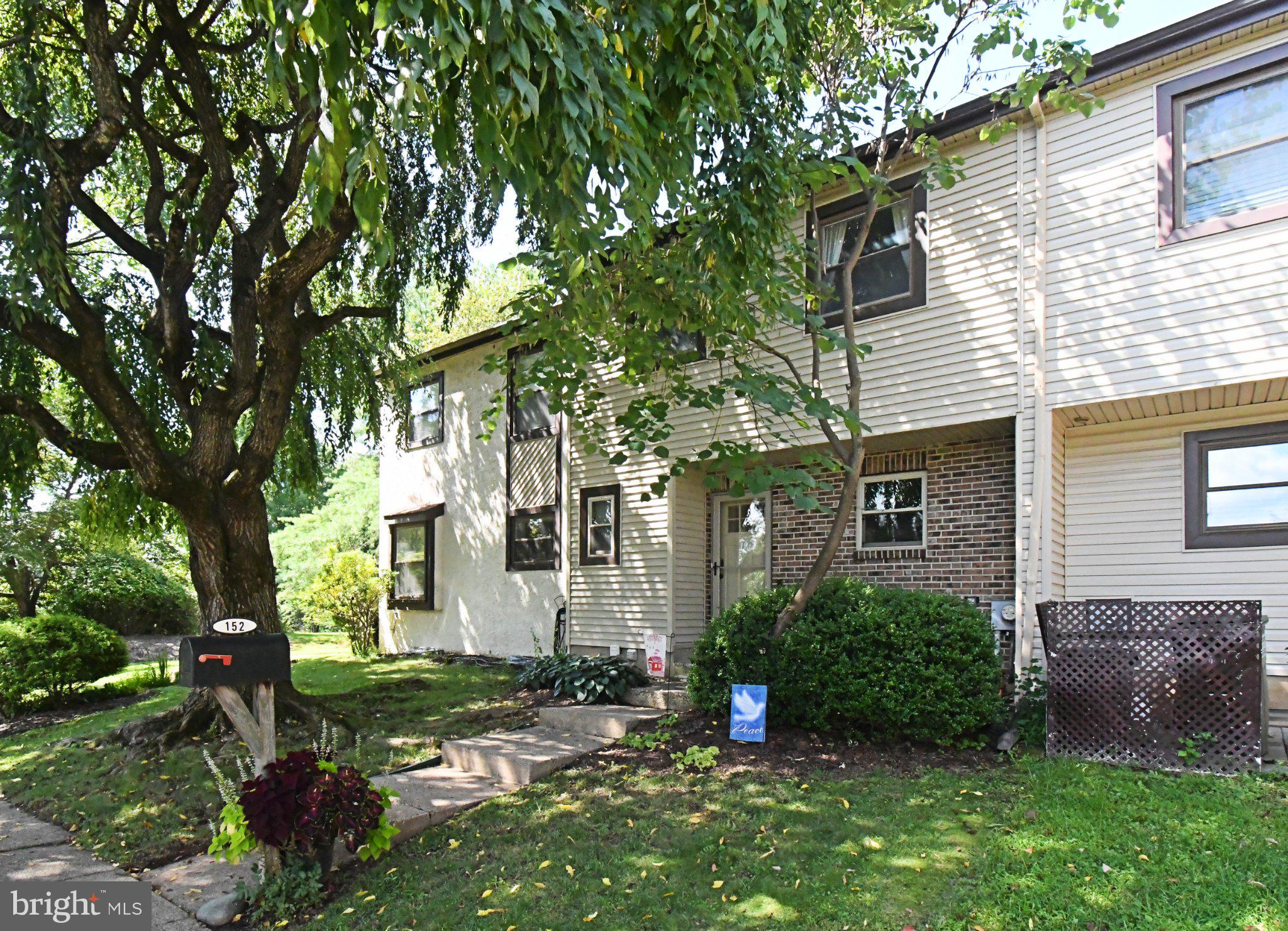 152 KNOX COURT