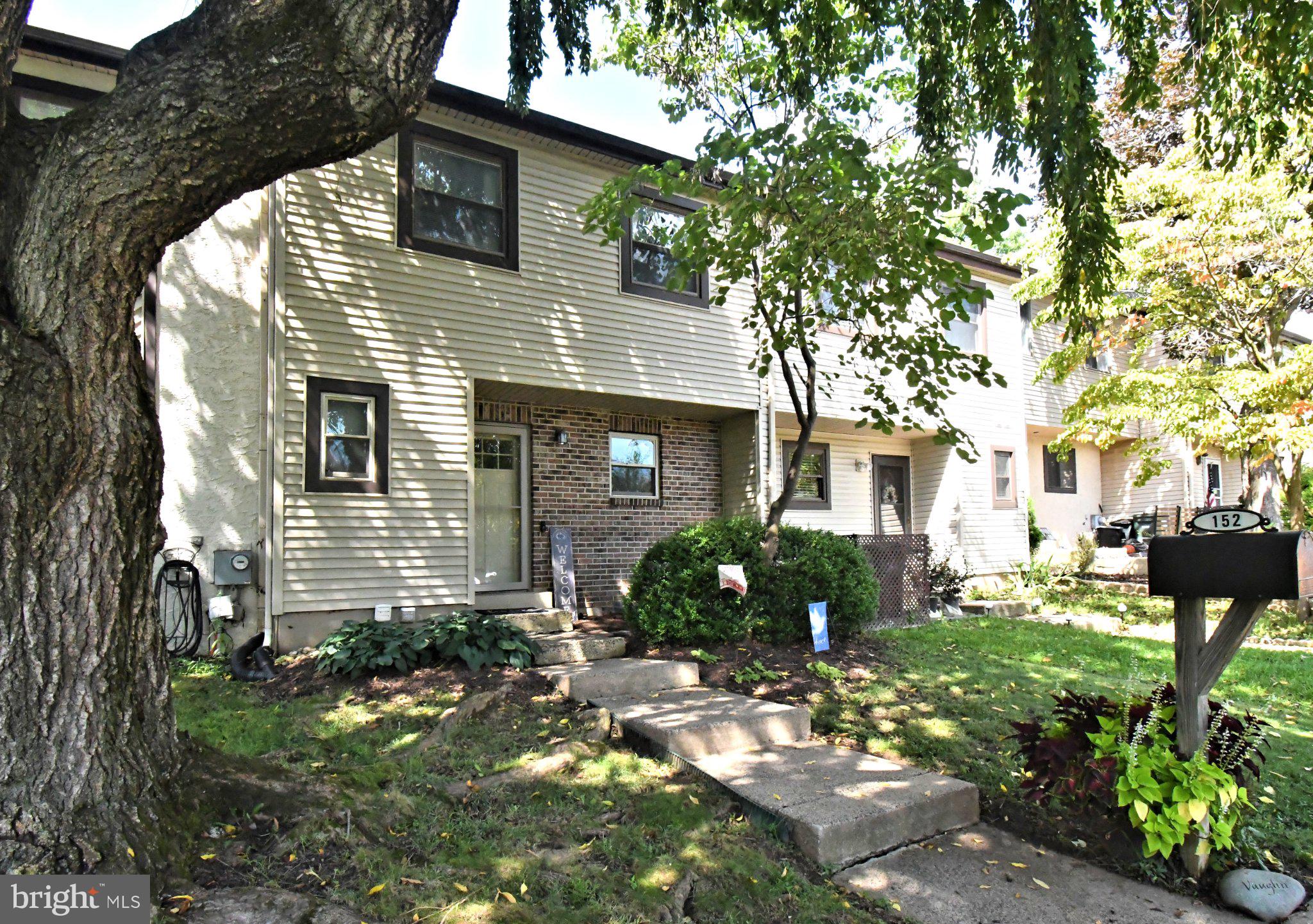 152 KNOX COURT