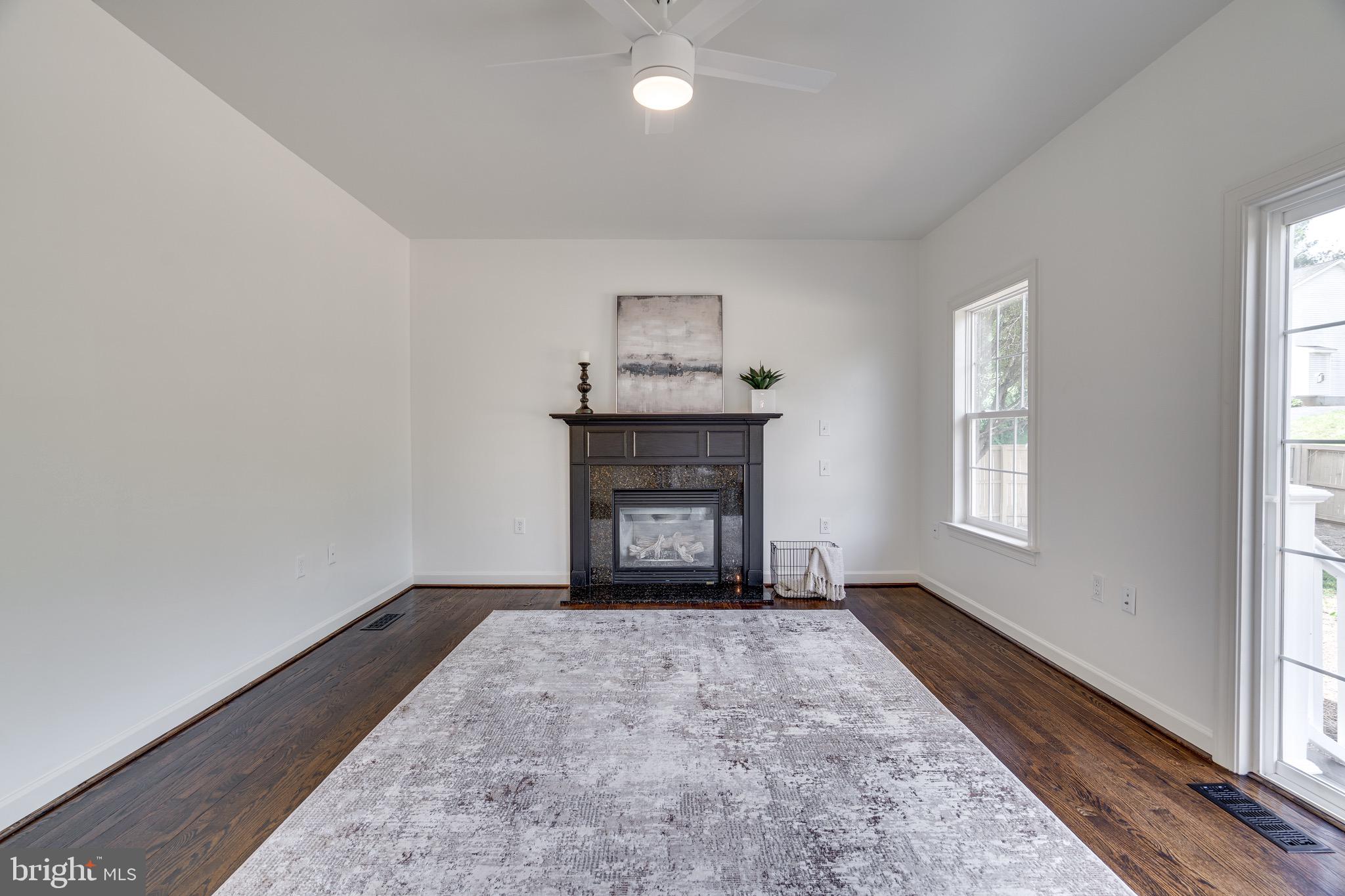 GREENFIELD - Residential