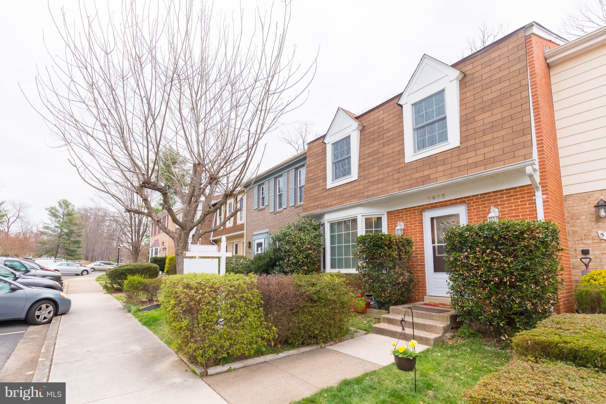 BURKE STATION SQUARE - Residential