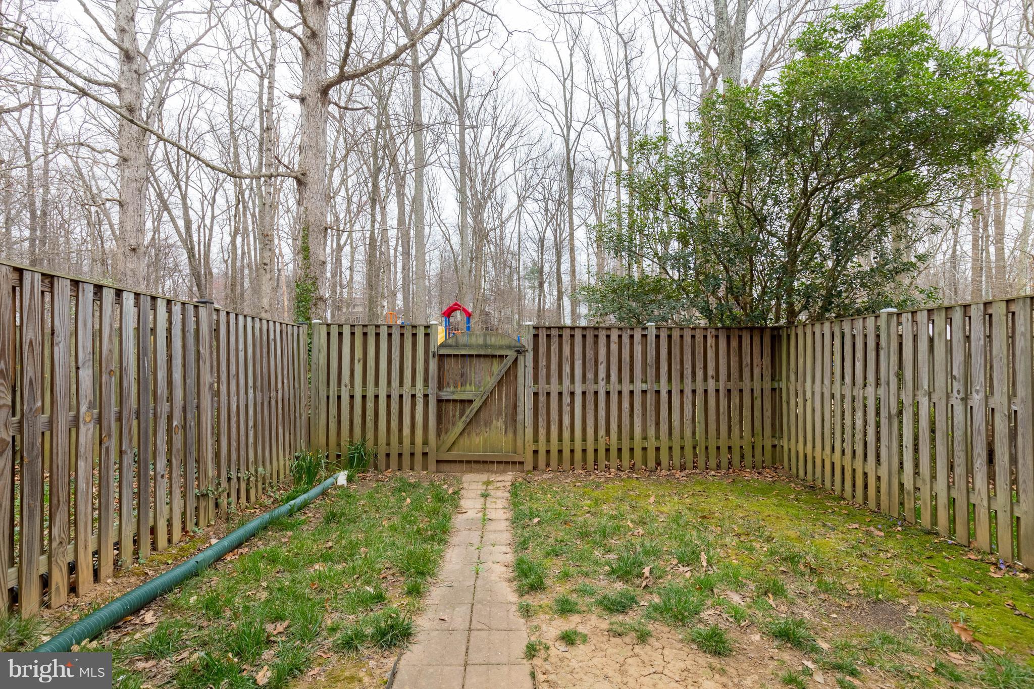 BURKE STATION SQUARE - Residential