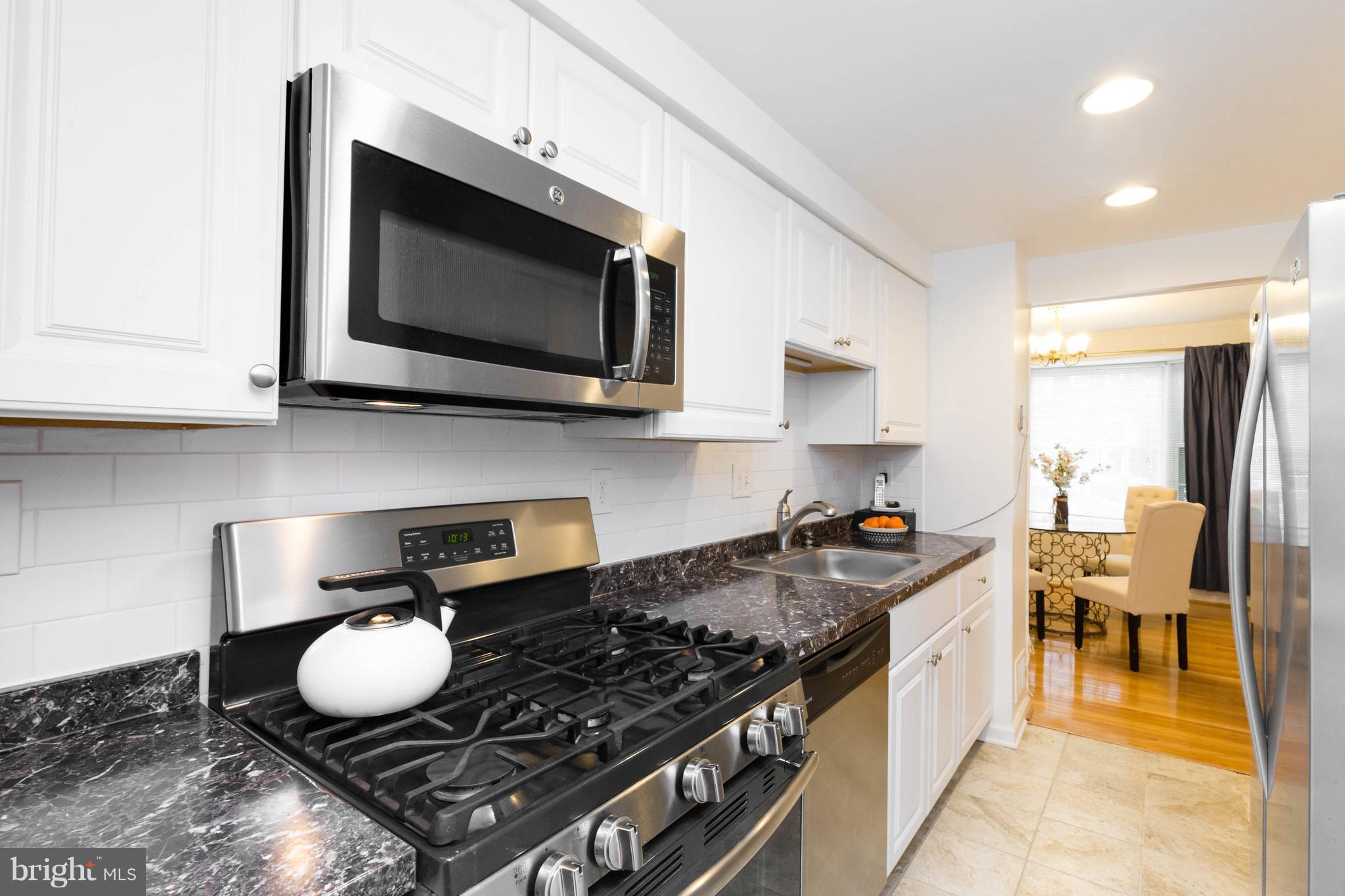 BURKE STATION SQUARE - Residential