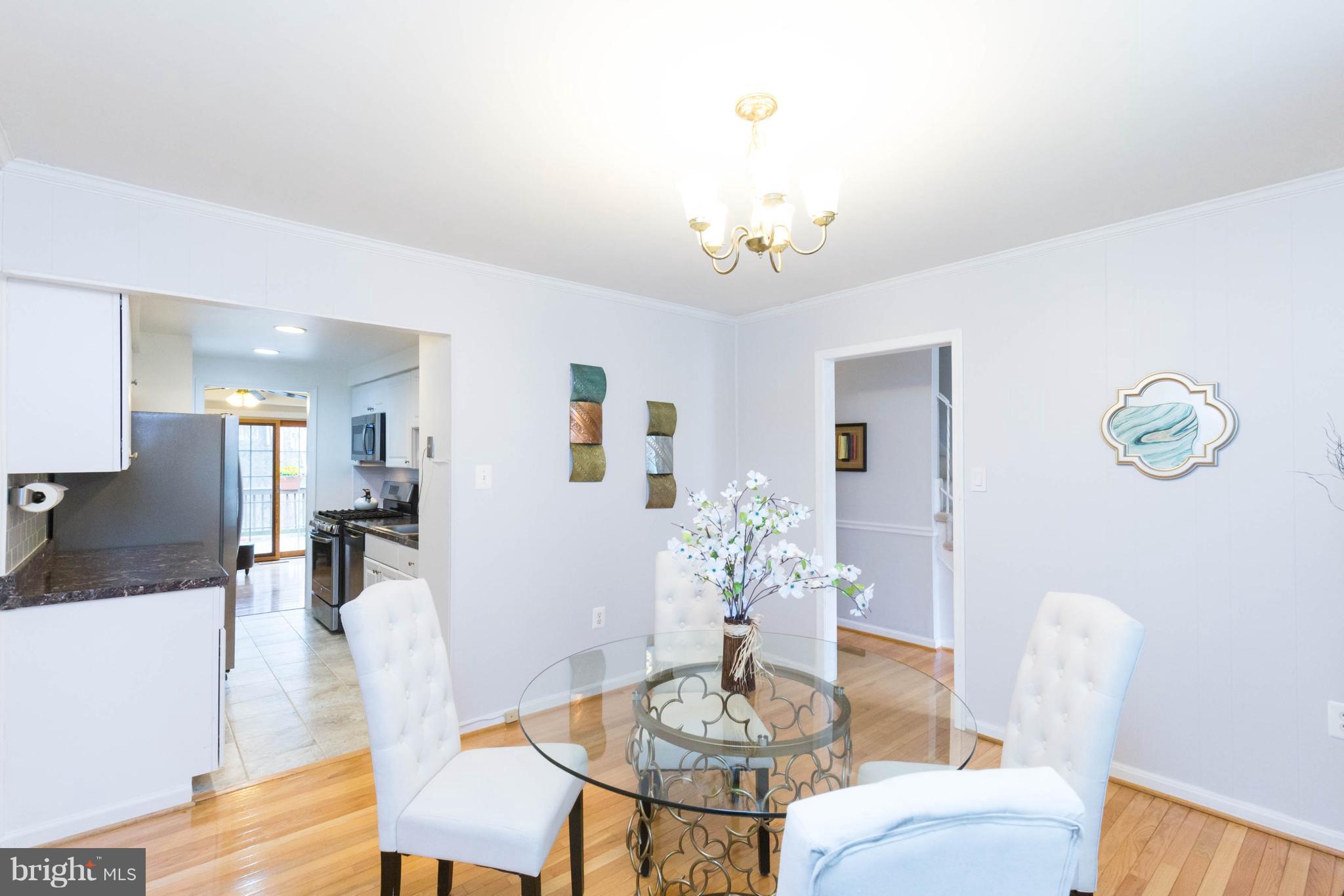 BURKE STATION SQUARE - Residential