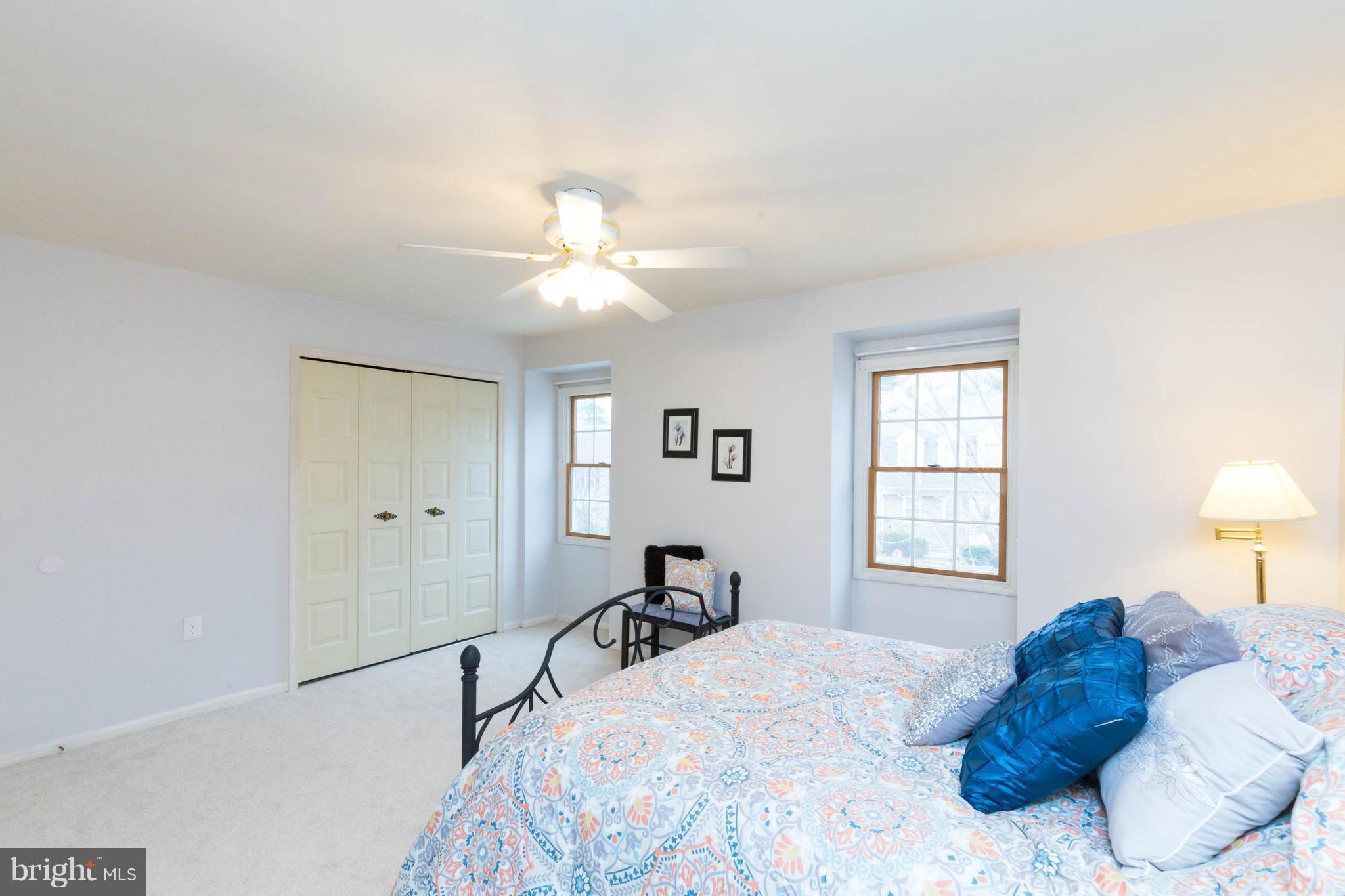 BURKE STATION SQUARE - Residential