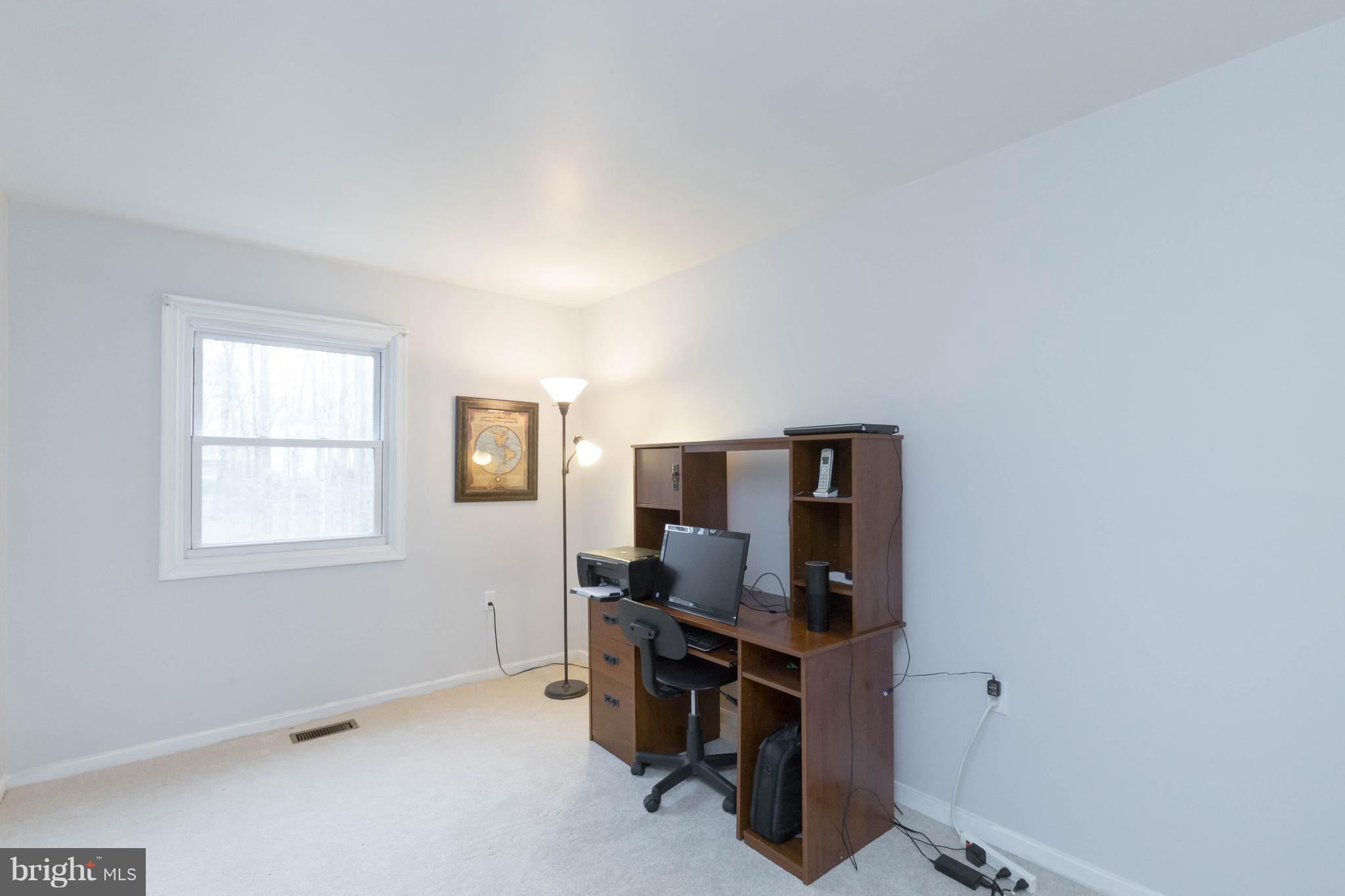 BURKE STATION SQUARE - Residential