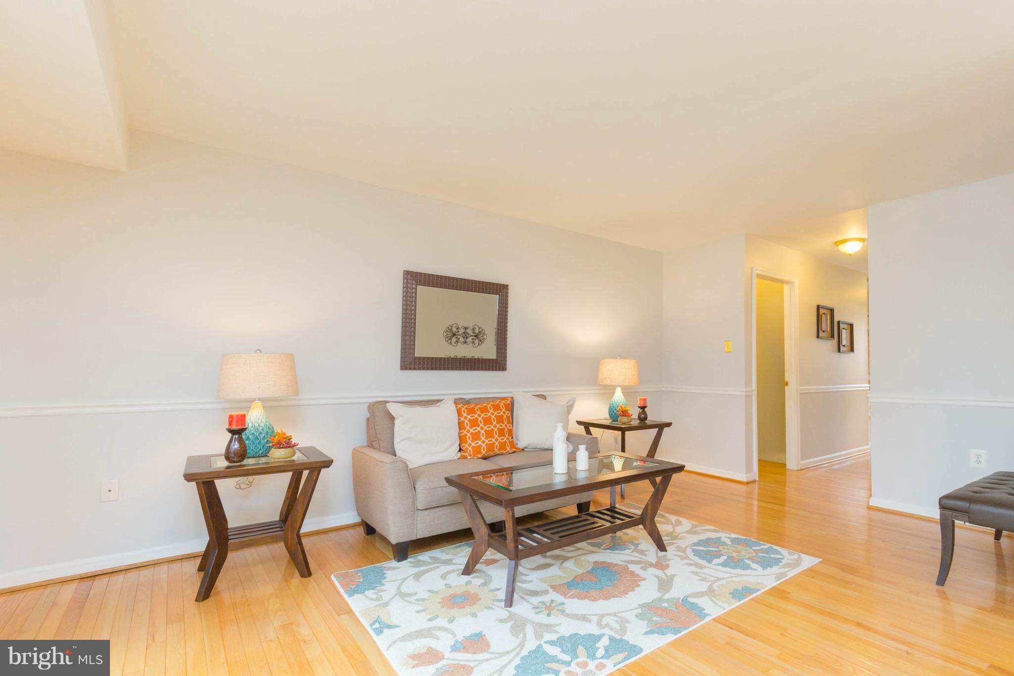 BURKE STATION SQUARE - Residential