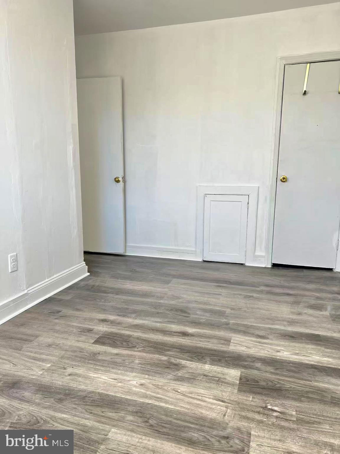 OXFORD CIRCLE - Residential