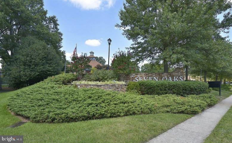 SEVEN OAKS - Residential