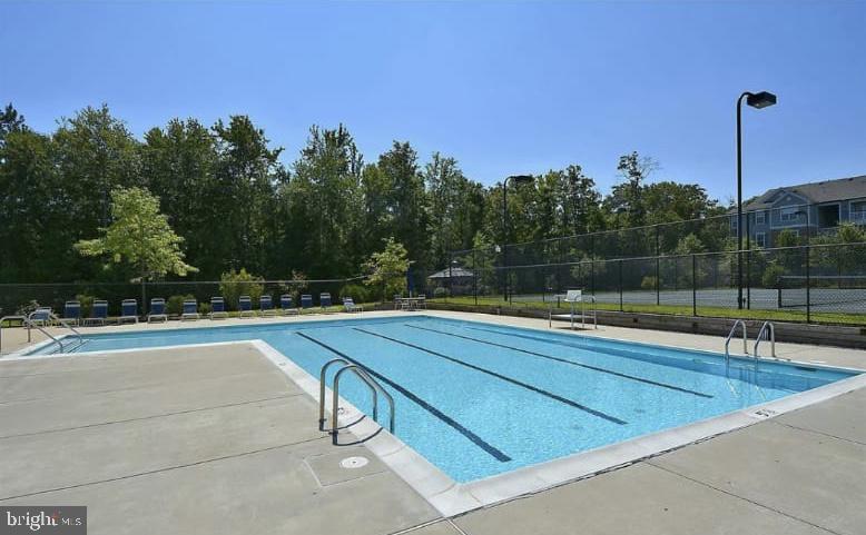 SEVEN OAKS - Residential