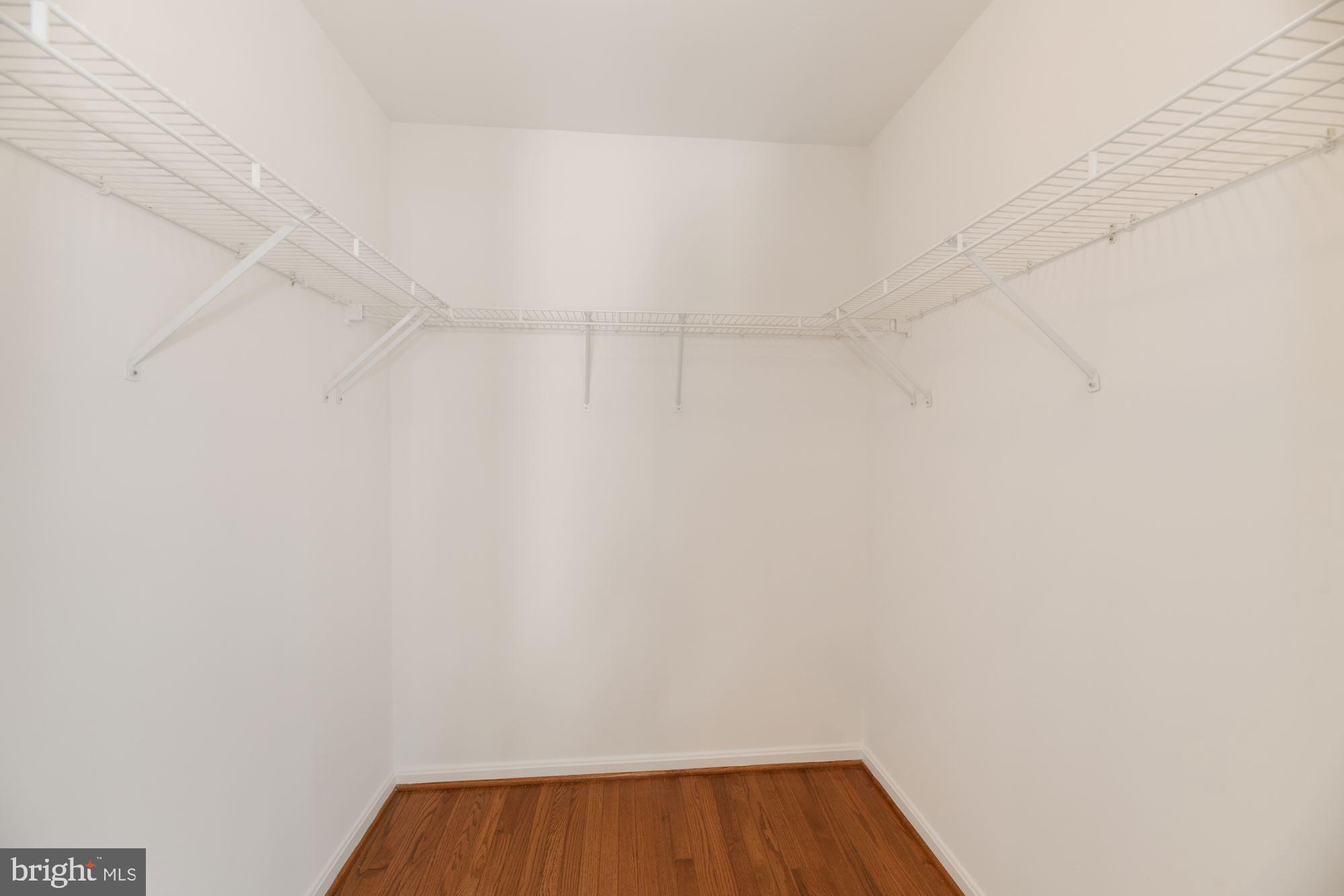 AMBERLEIGH STATION - Residential