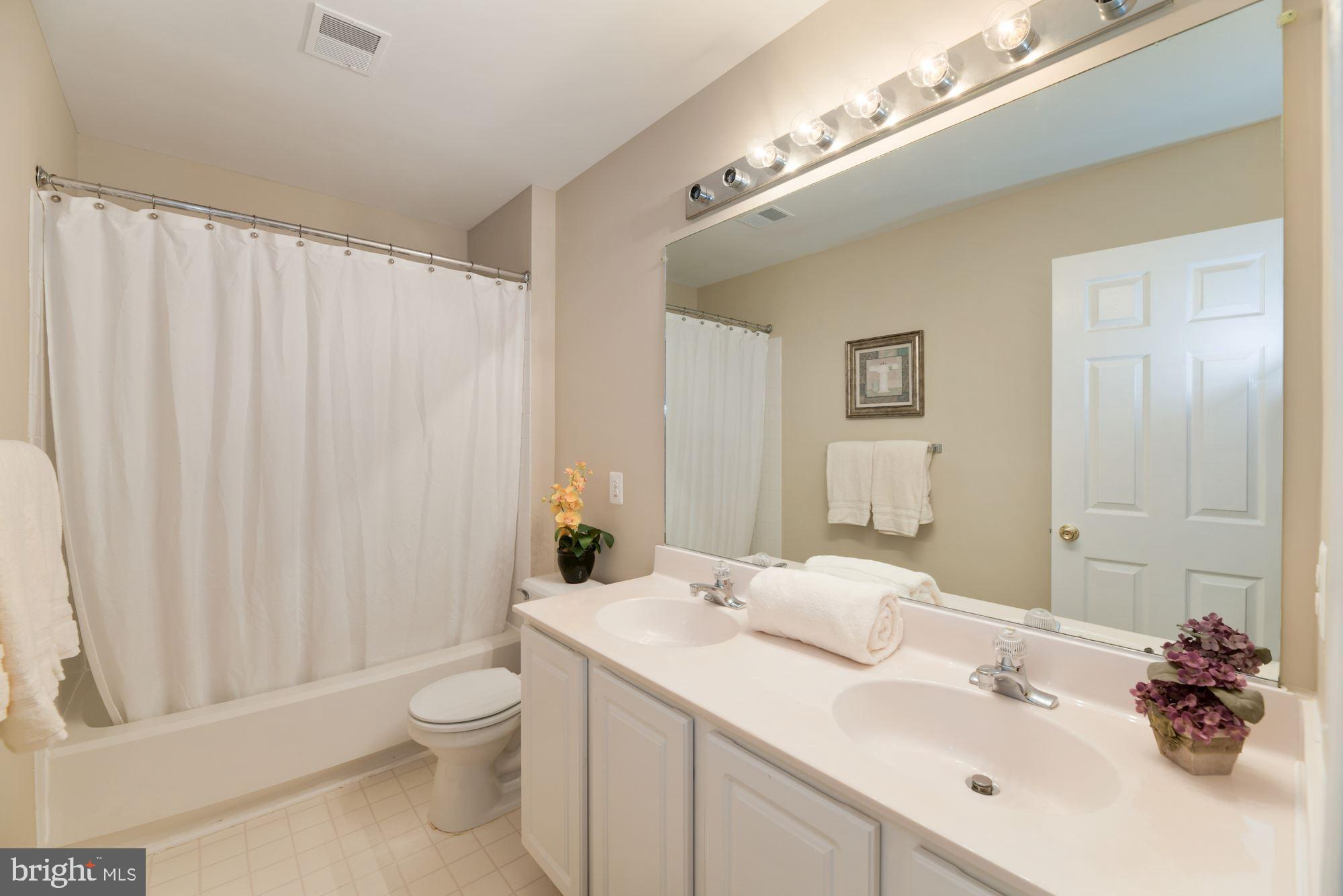 AMBERLEIGH STATION - Residential