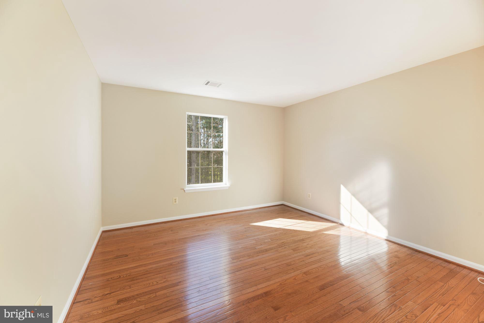 AMBERLEIGH STATION - Residential