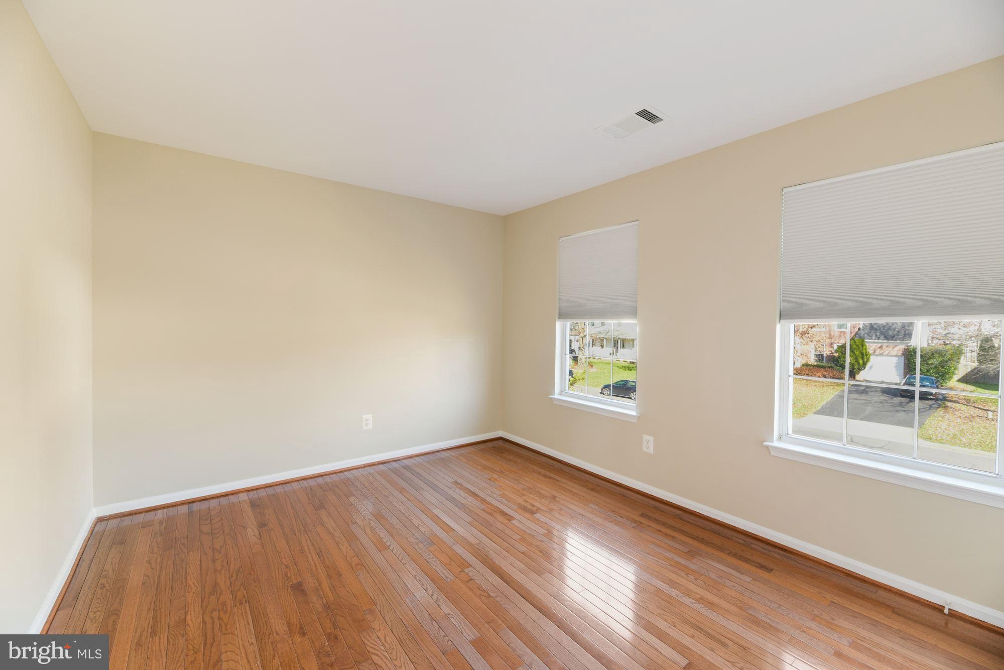 AMBERLEIGH STATION - Residential