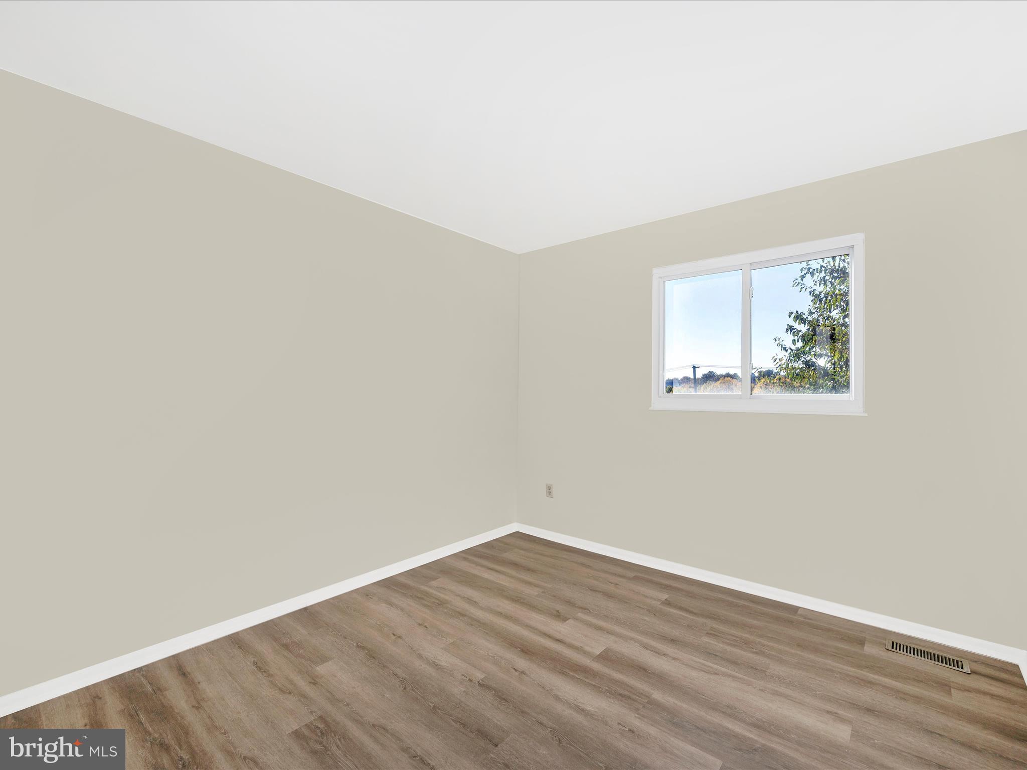 AMBER MEADOWS - Residential