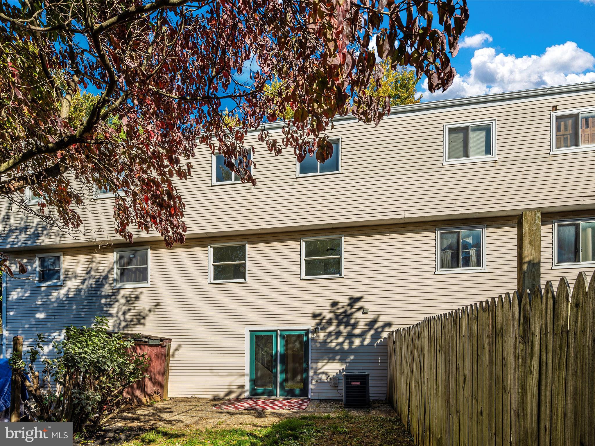 AMBER MEADOWS - Residential