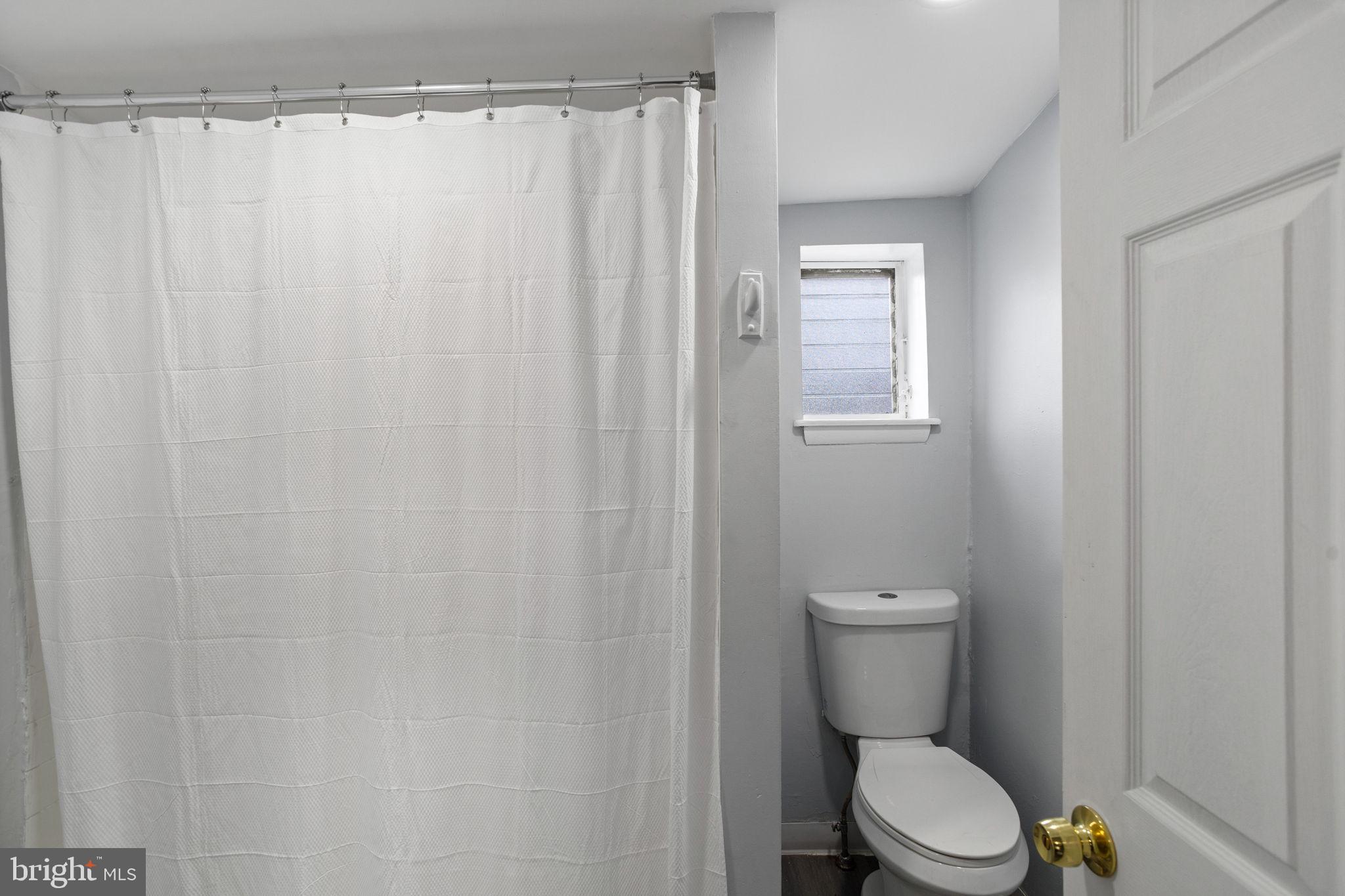 PASSYUNK SQUARE - Residential Lease