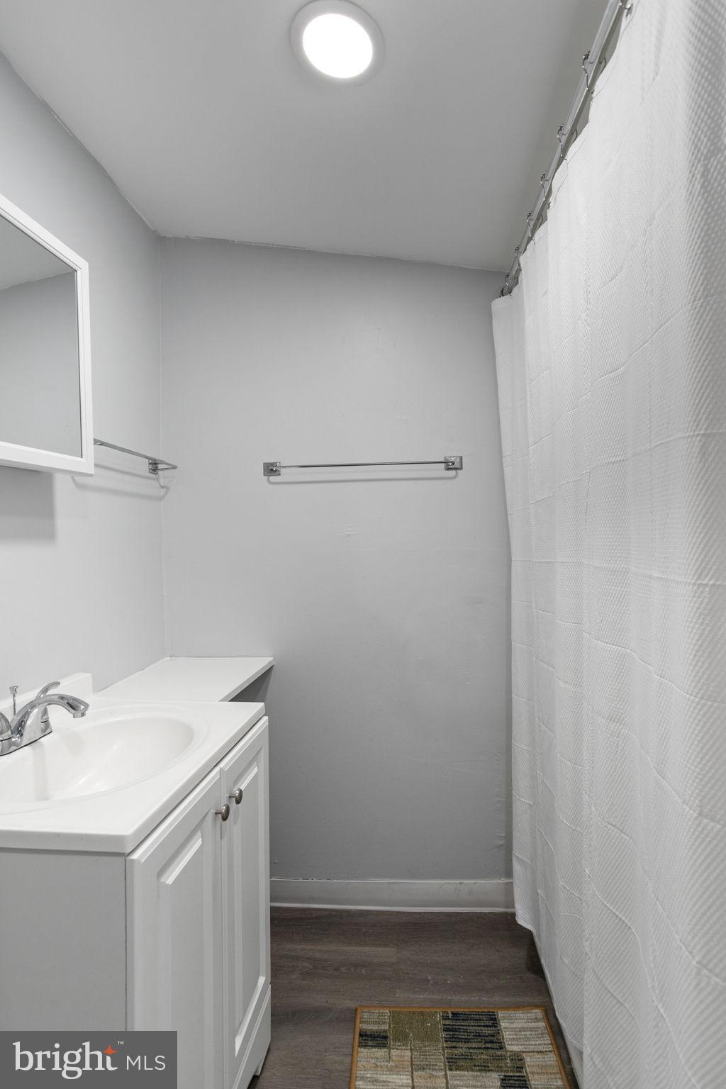 PASSYUNK SQUARE - Residential Lease