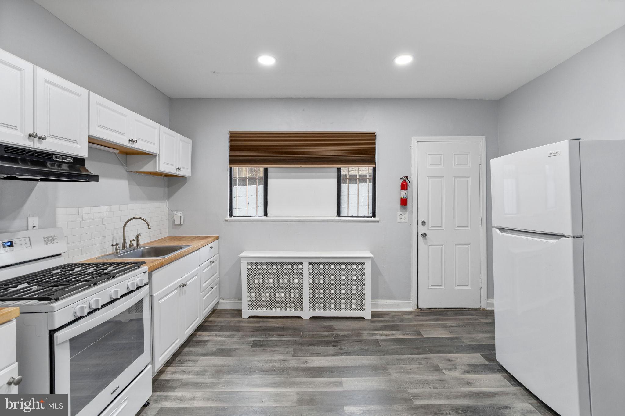 PASSYUNK SQUARE - Residential Lease