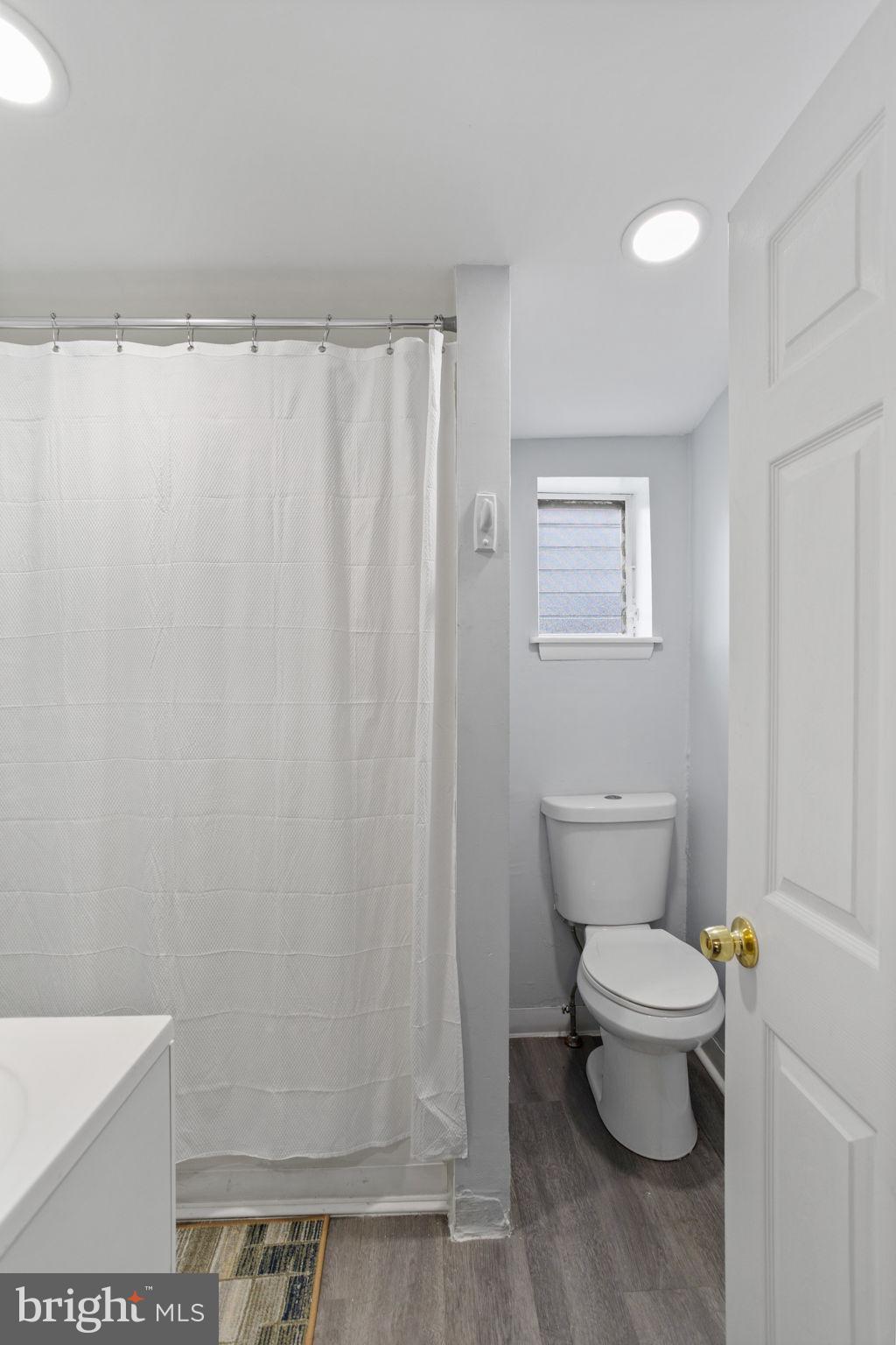 PASSYUNK SQUARE - Residential Lease