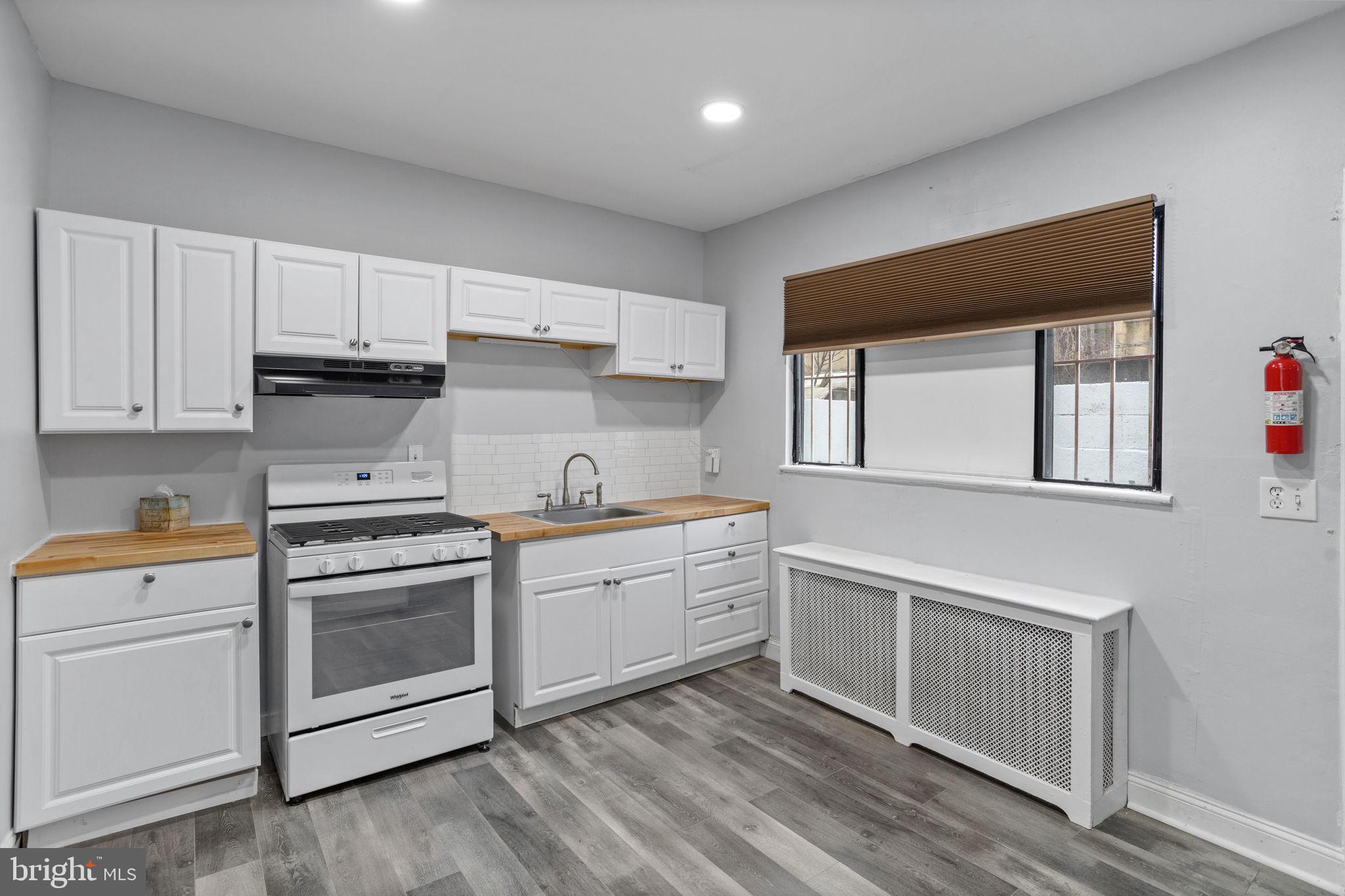 PASSYUNK SQUARE - Residential Lease