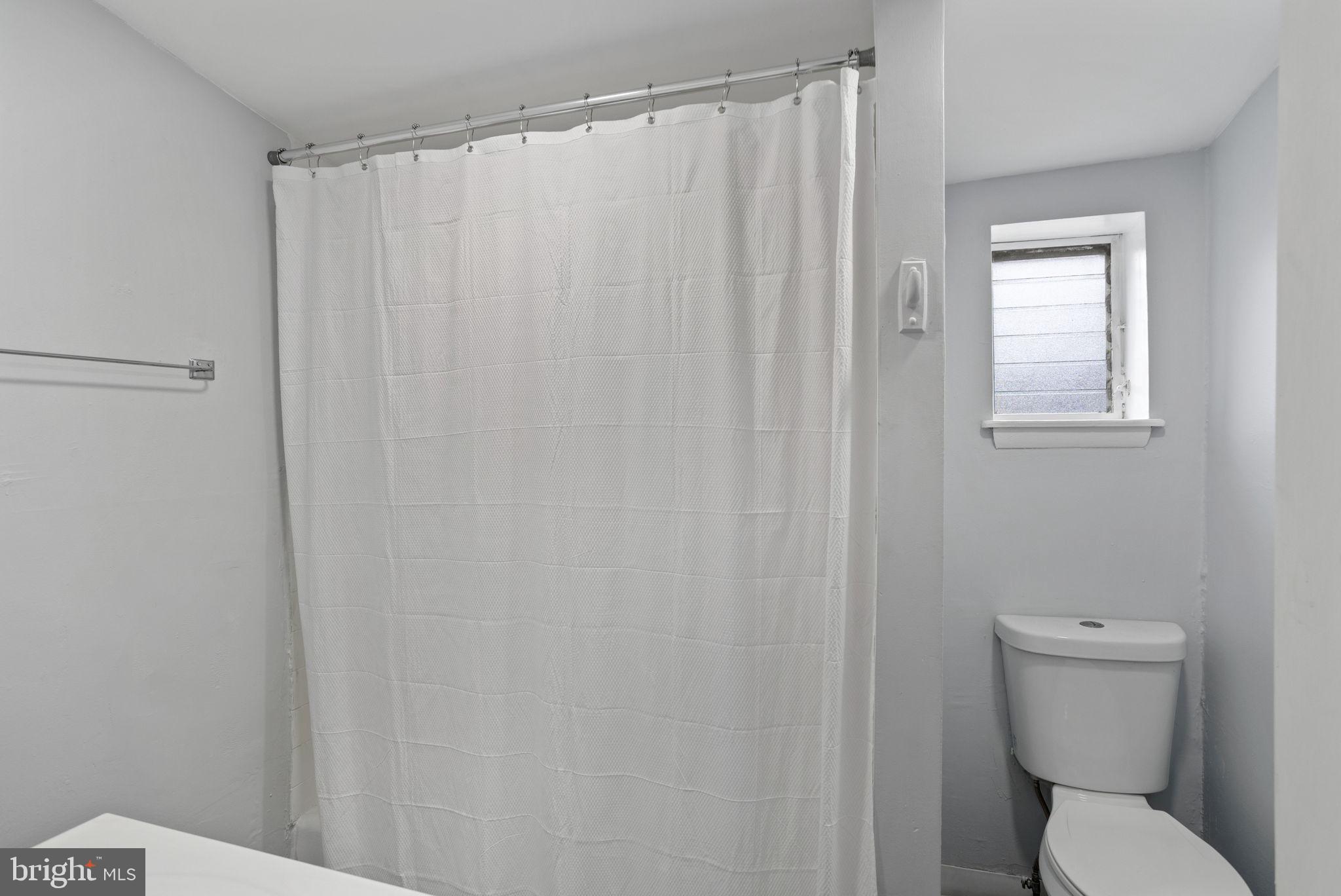 PASSYUNK SQUARE - Residential Lease